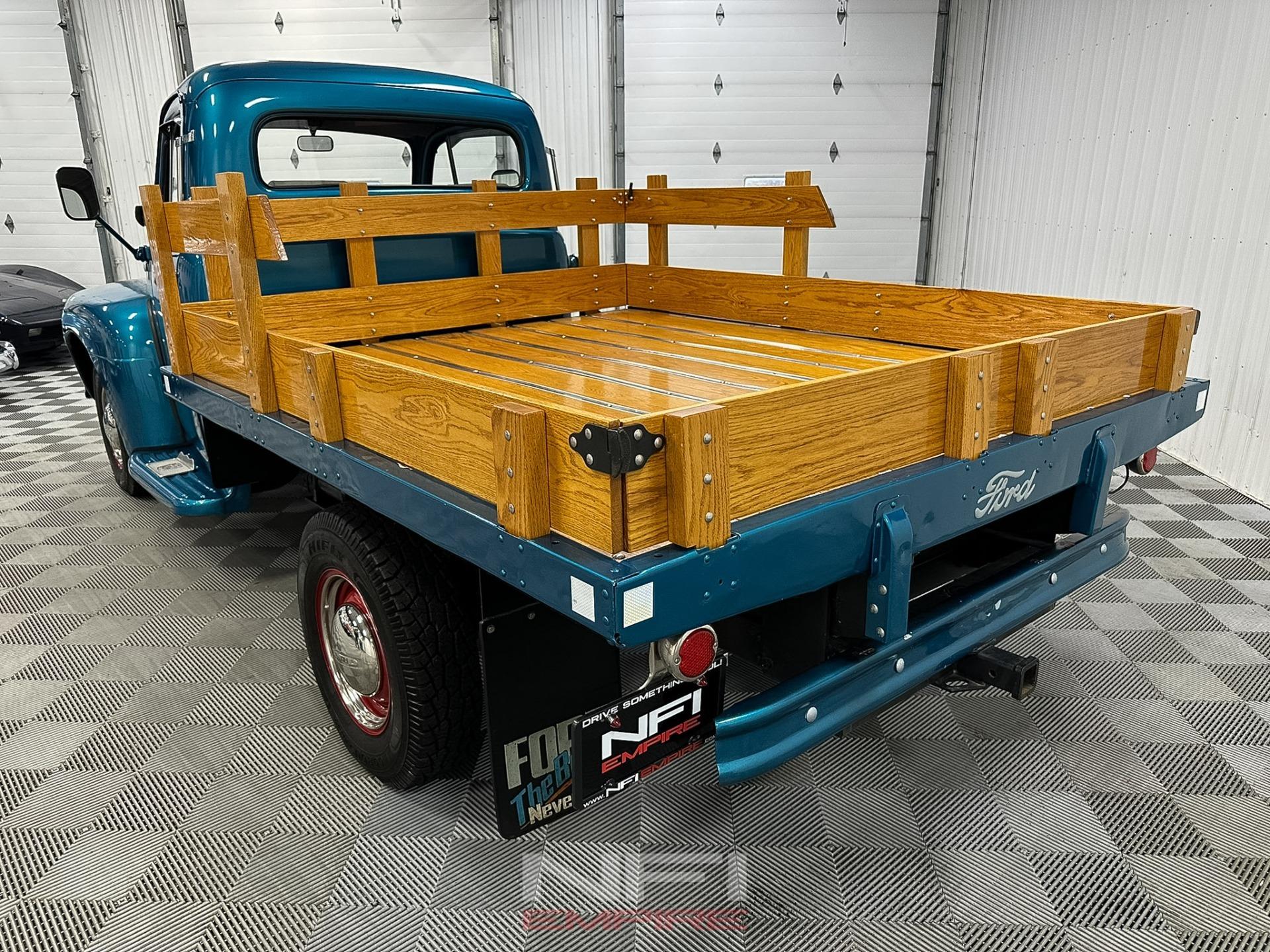 1951 Ford F2 Dump Truck
