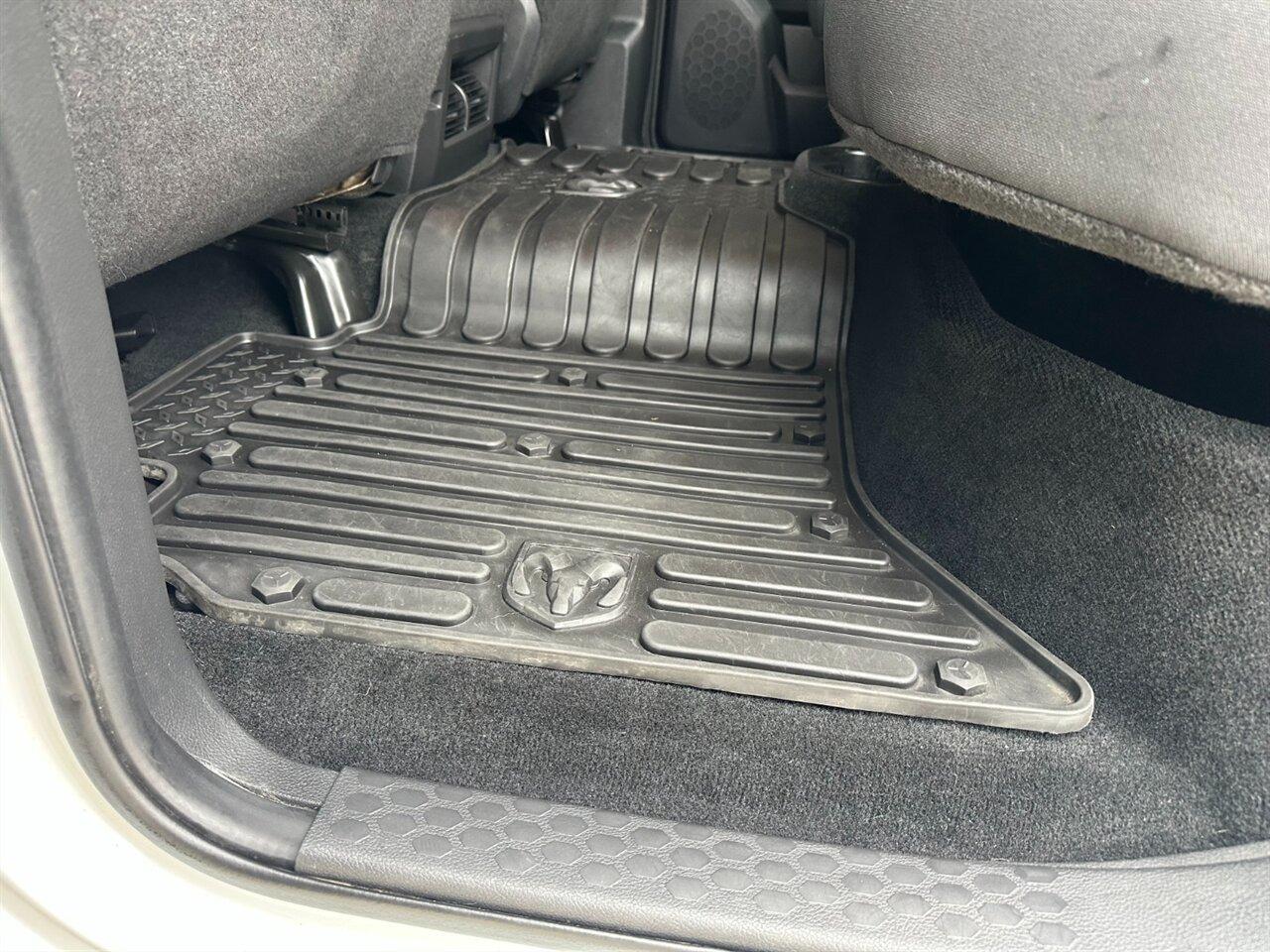 2012 RAM 3500 Dually 4×4