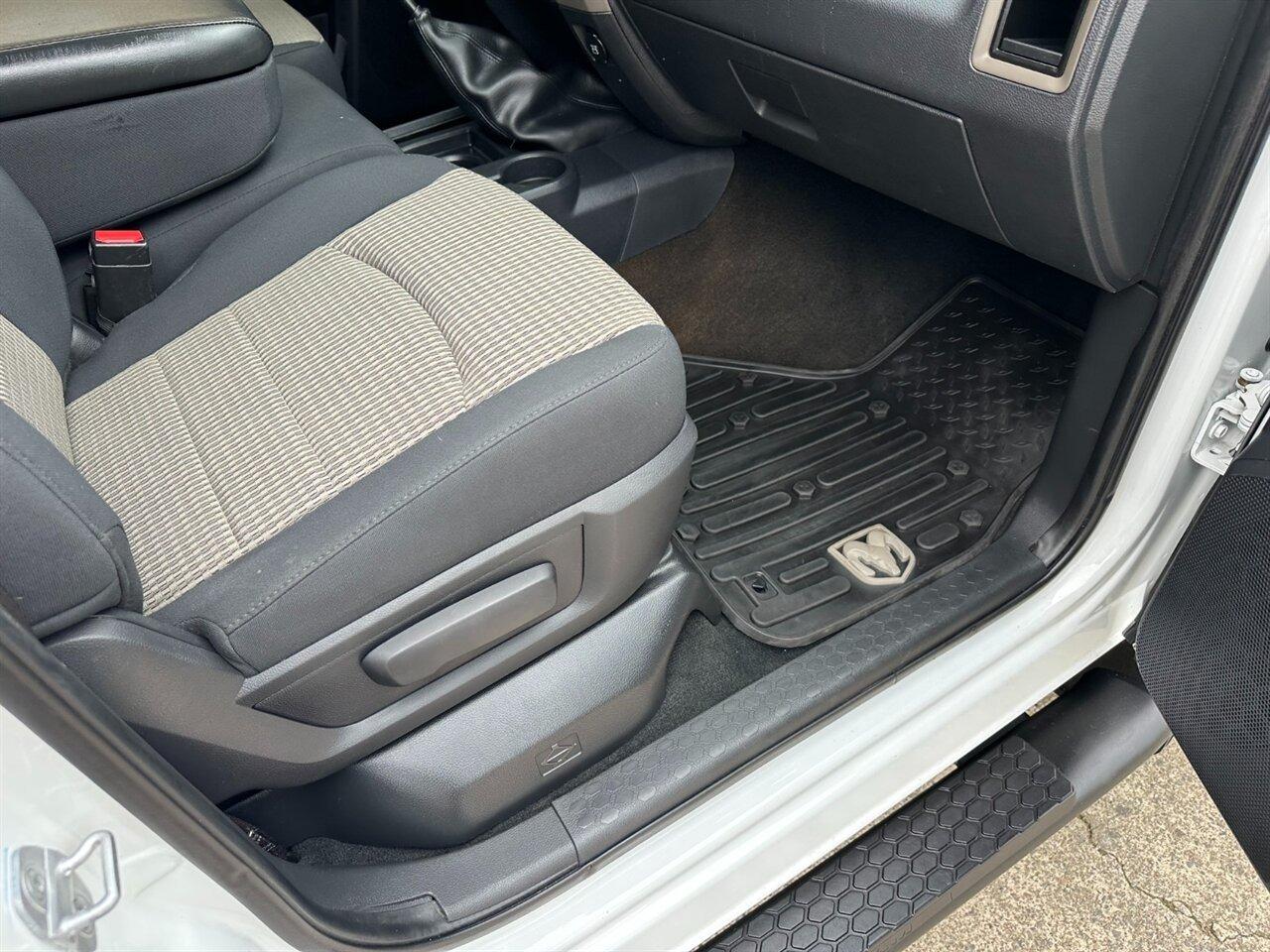 2012 RAM 3500 Dually 4×4