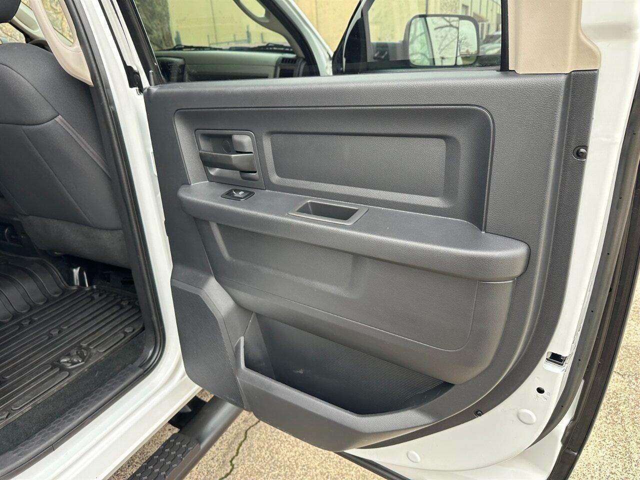 2012 RAM 3500 Dually 4×4