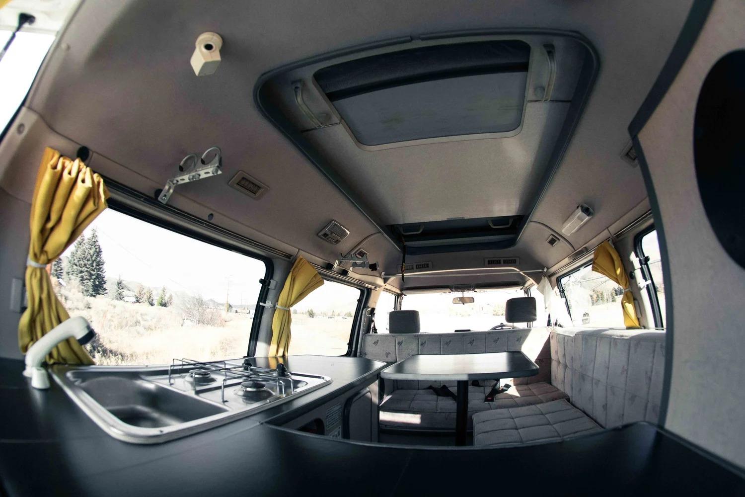 1993 Delica L300 Star Wagon Reimo