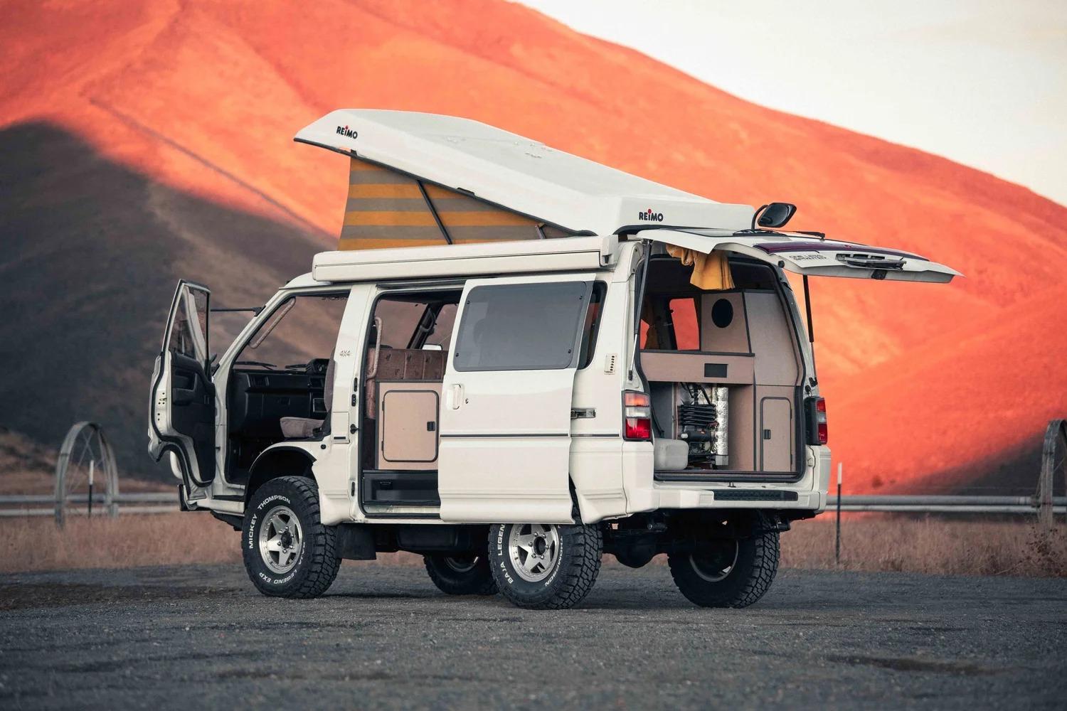 1993 Delica L300 Star Wagon Reimo