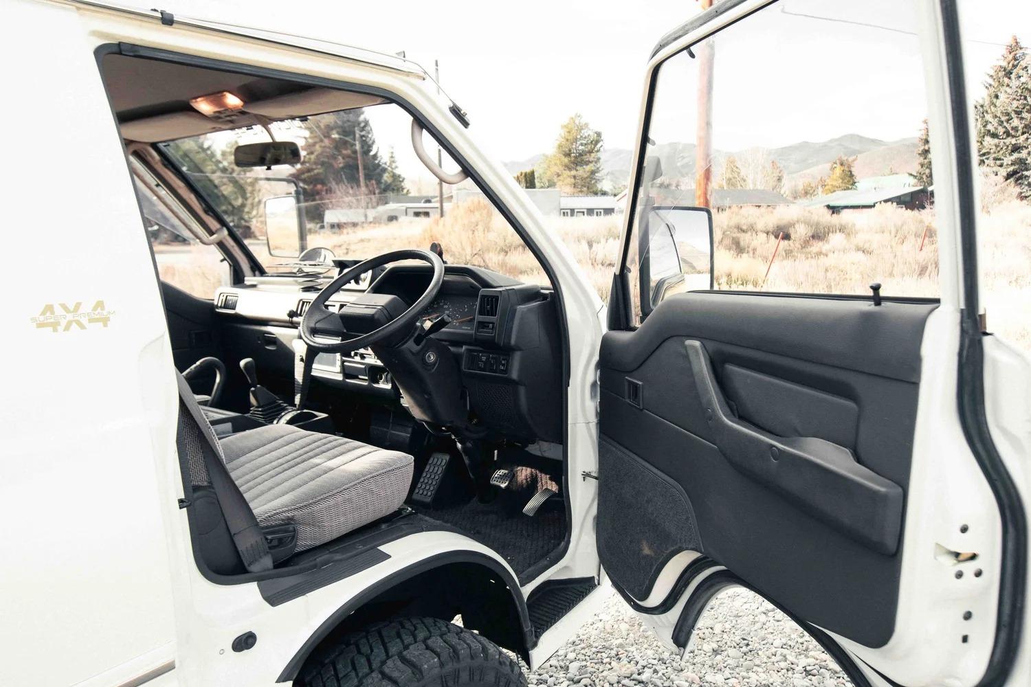 1993 Delica L300 Star Wagon Reimo