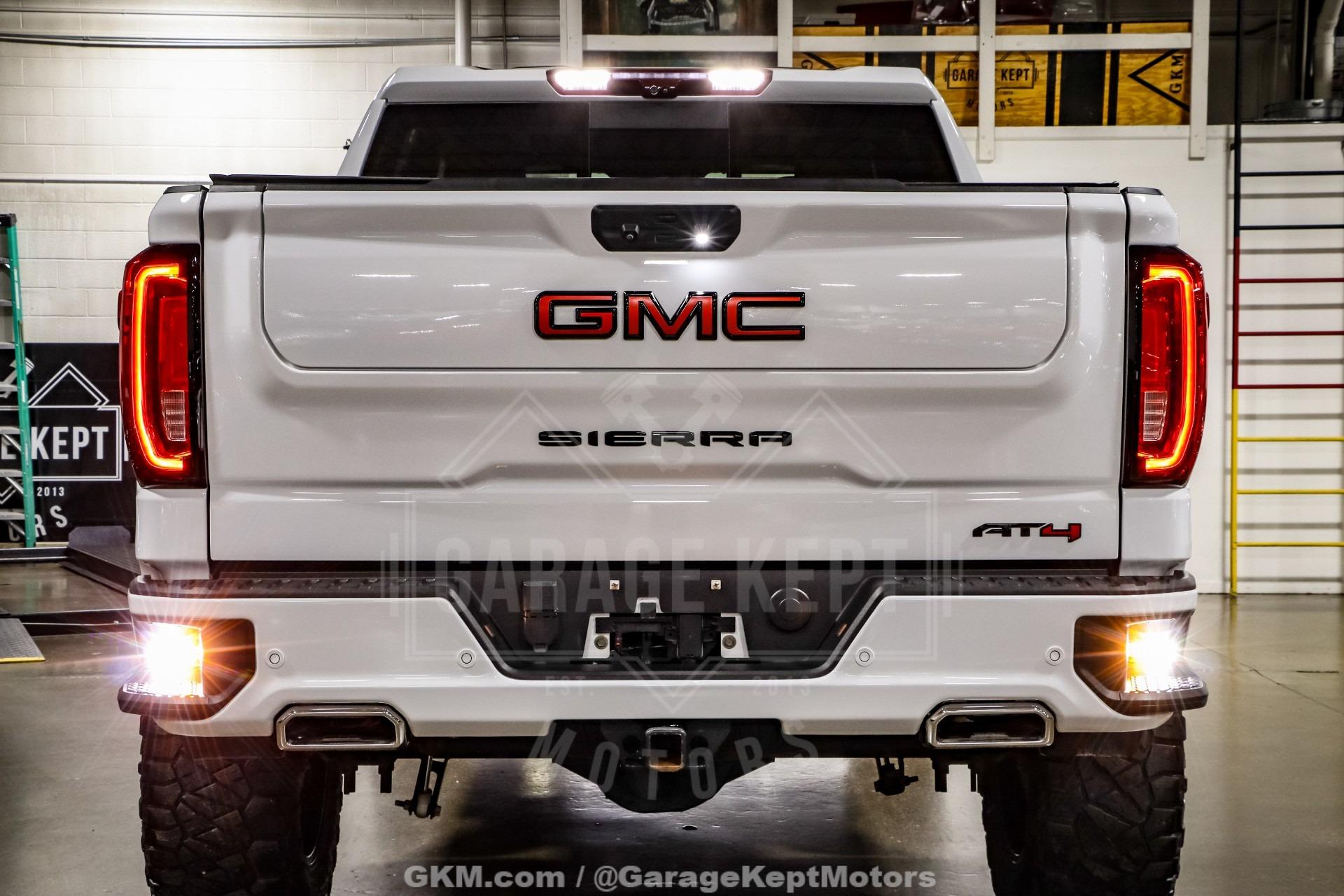 2023 GMC Sierra 1500 AT4