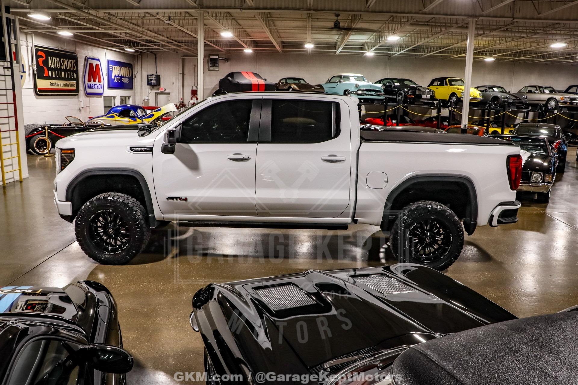 2023 GMC Sierra 1500 AT4 - 4