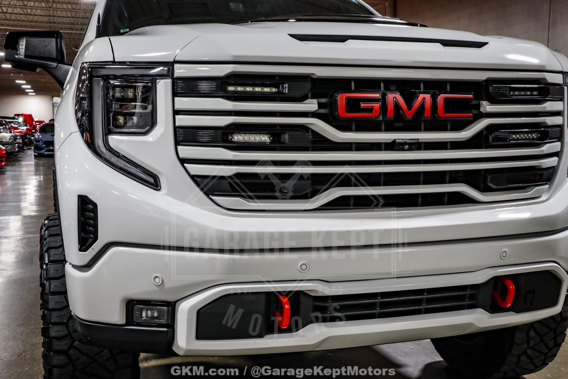 2023 GMC Sierra 1500 AT4