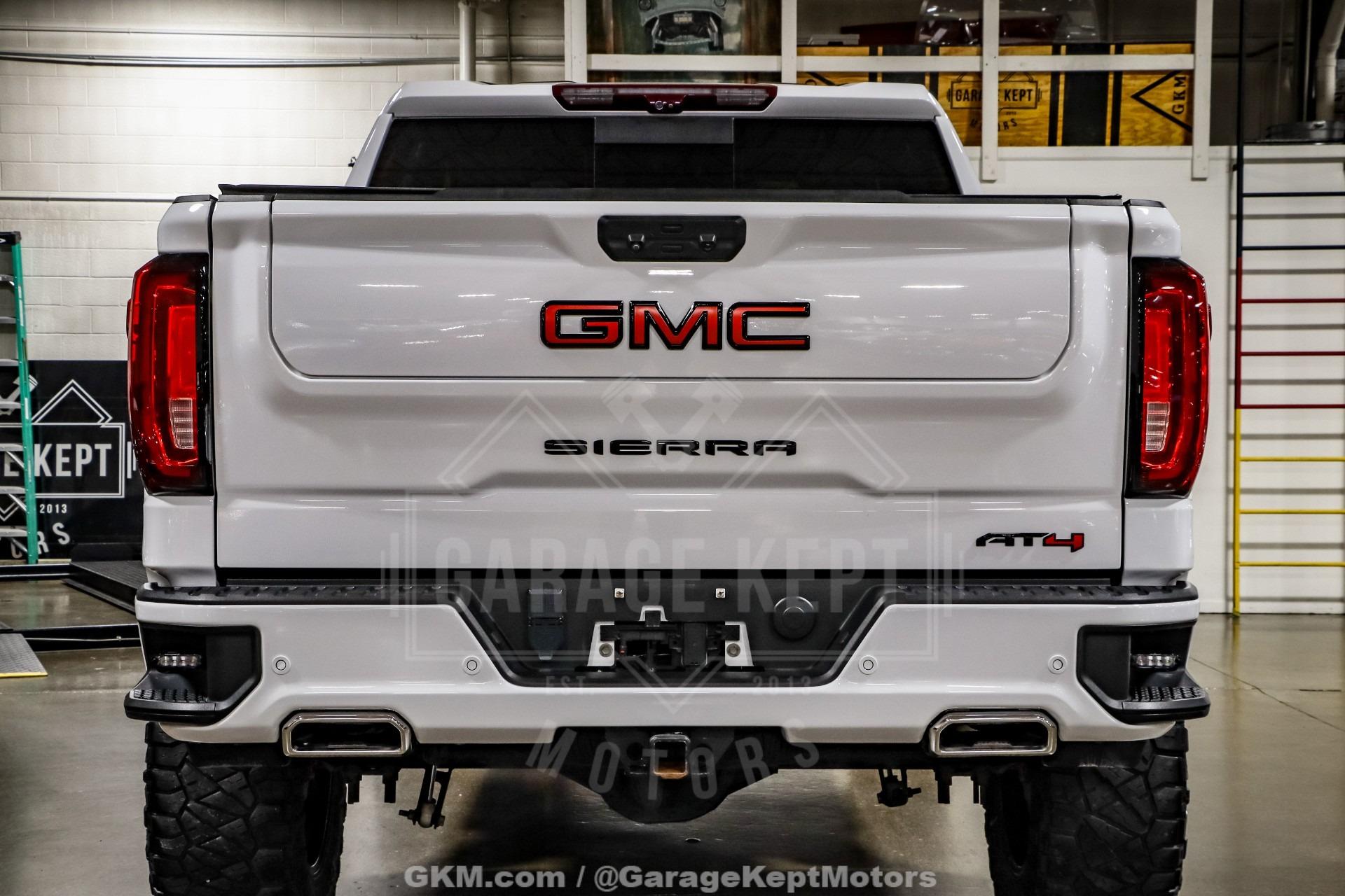 2023 GMC Sierra 1500 AT4