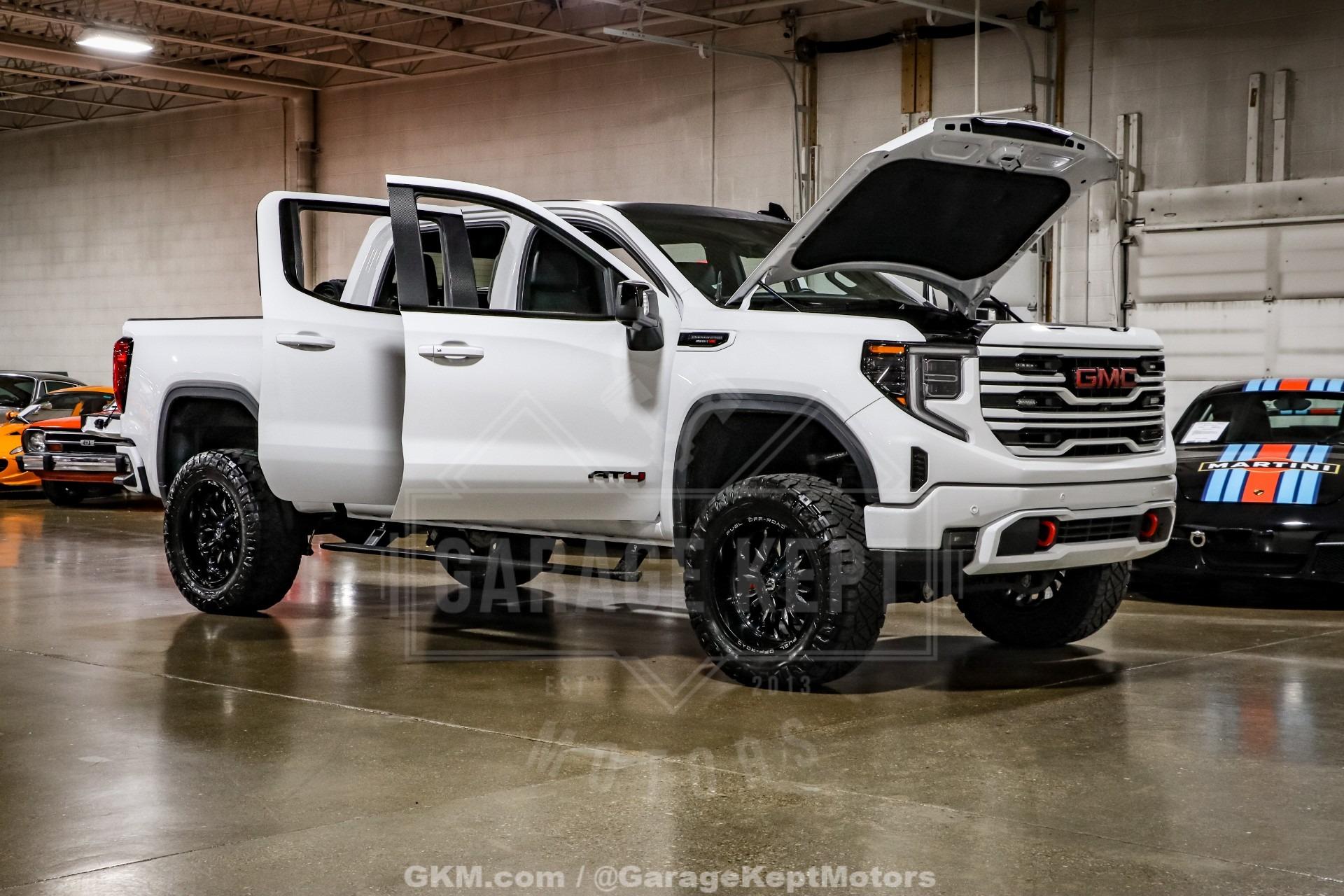 2023 GMC Sierra 1500 AT4