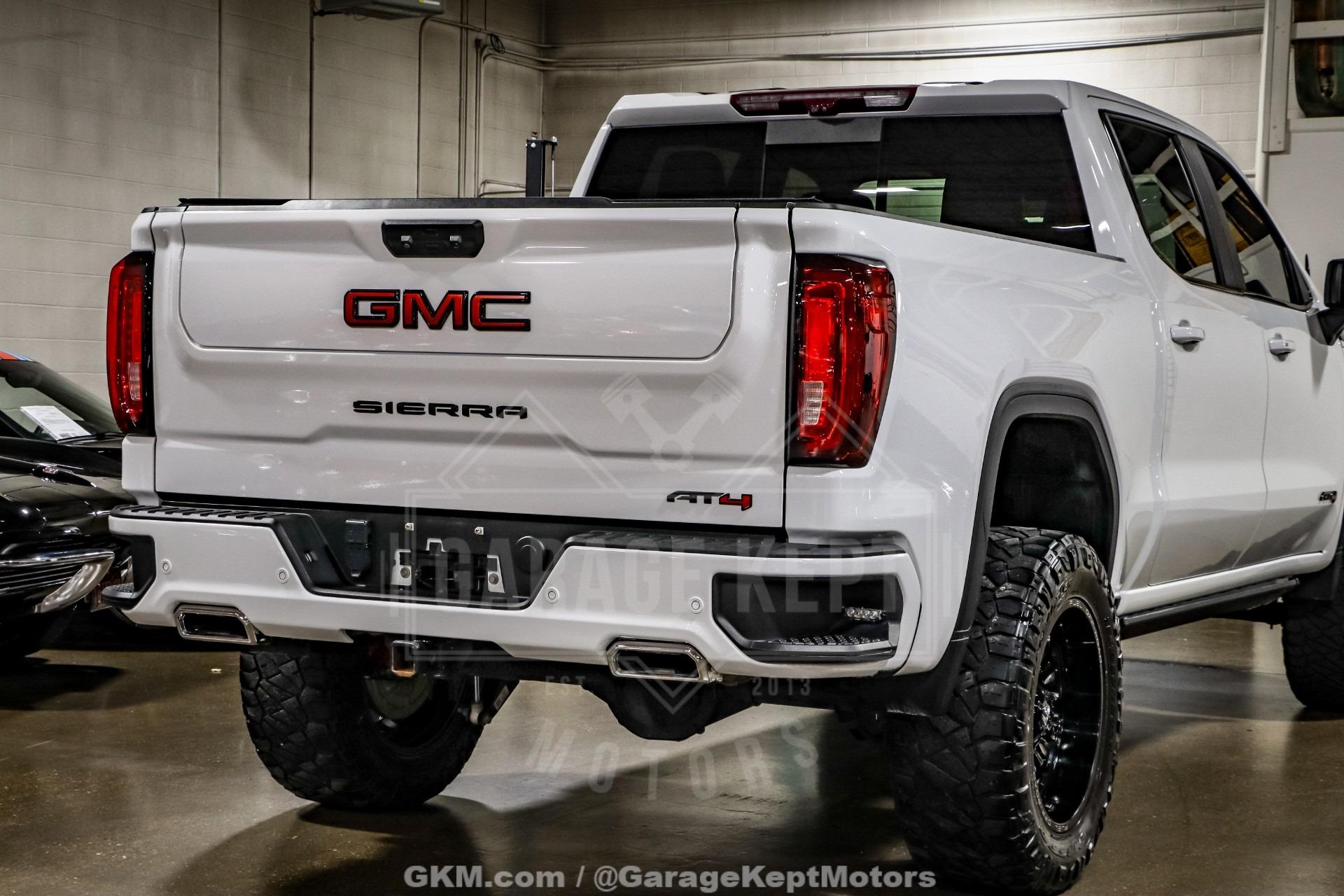 2023 GMC Sierra 1500 AT4