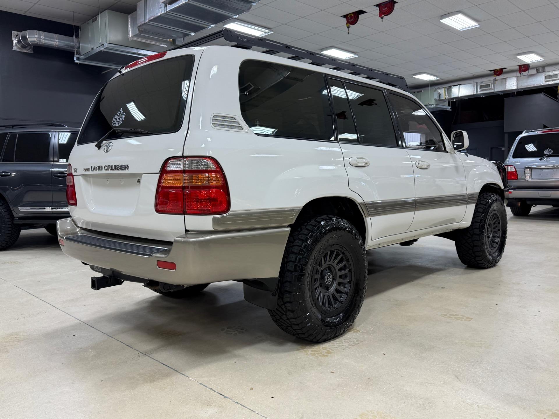 Modified 2000 Toyota Land Cruiser