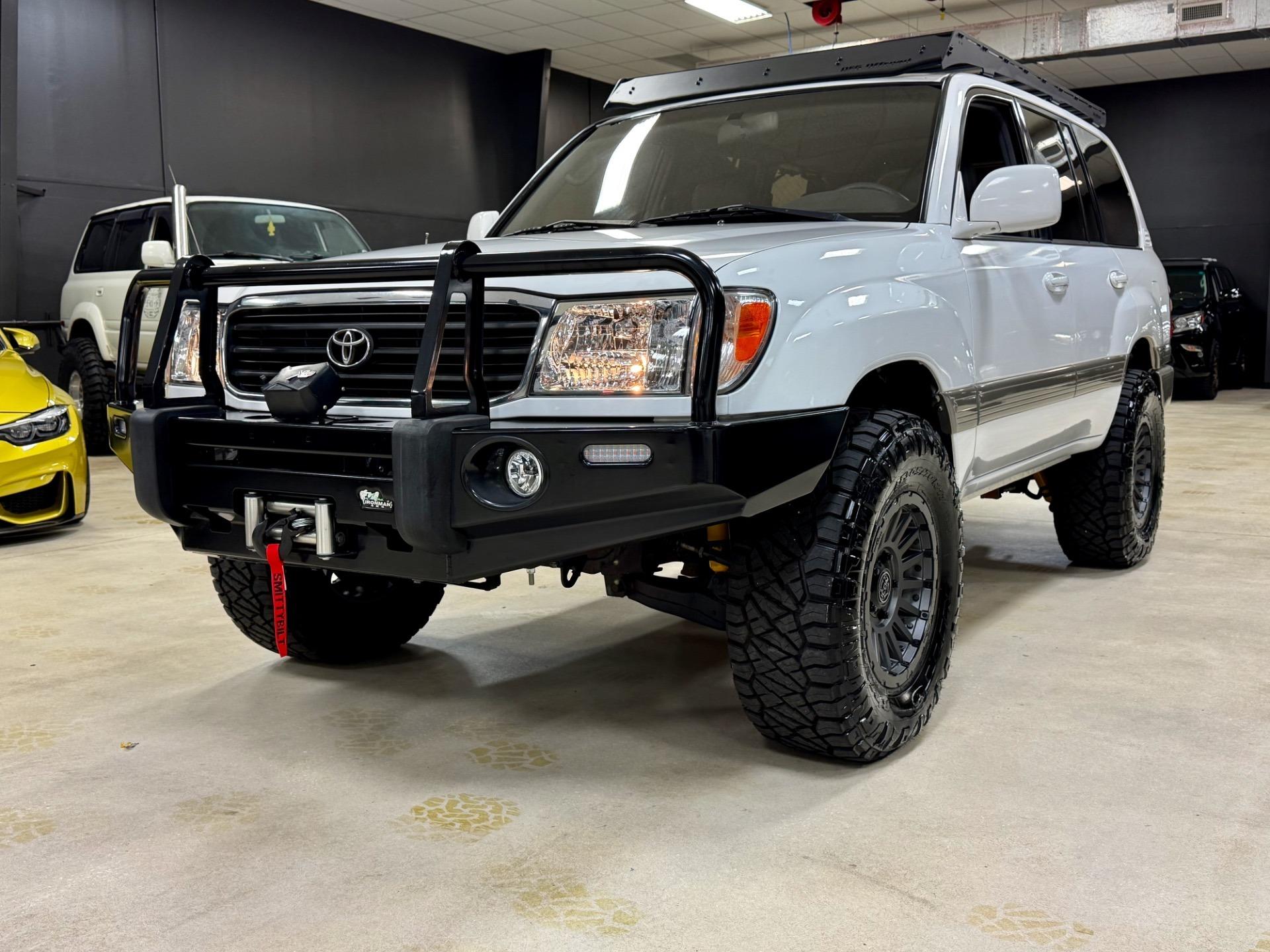 Modified 2000 Toyota Land Cruiser - 3