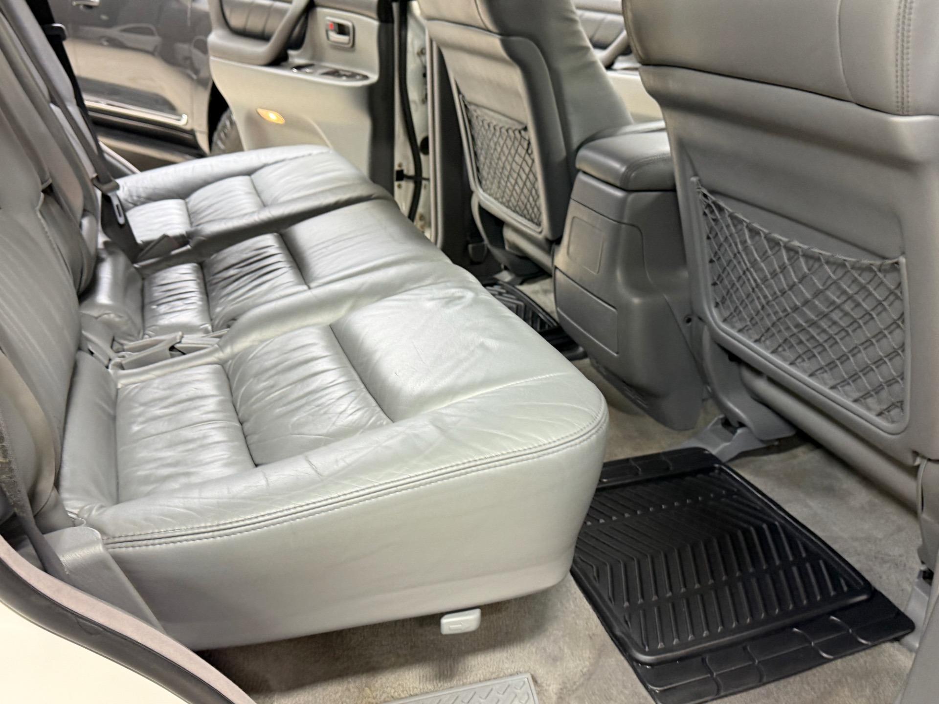 Modified 2000 Toyota Land Cruiser