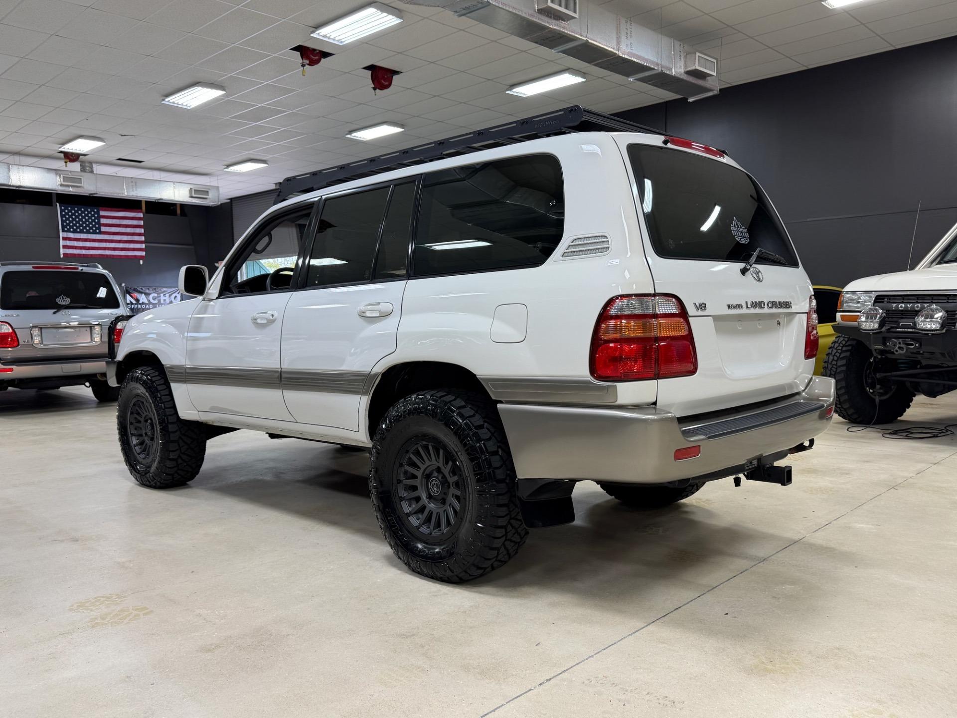 Modified 2000 Toyota Land Cruiser