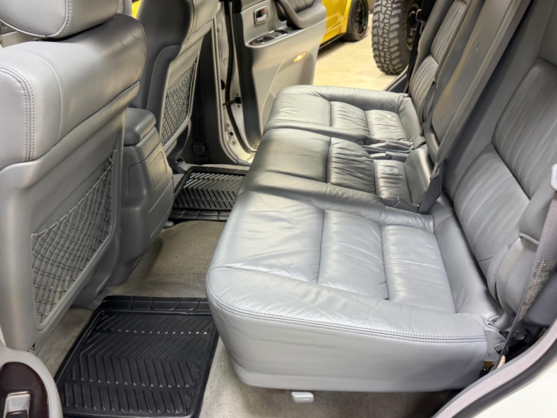 Modified 2000 Toyota Land Cruiser