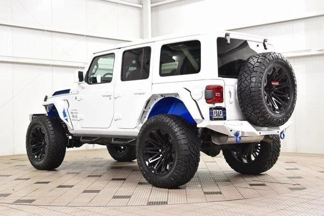 2024 Jeep Wrangler Sahara - 4