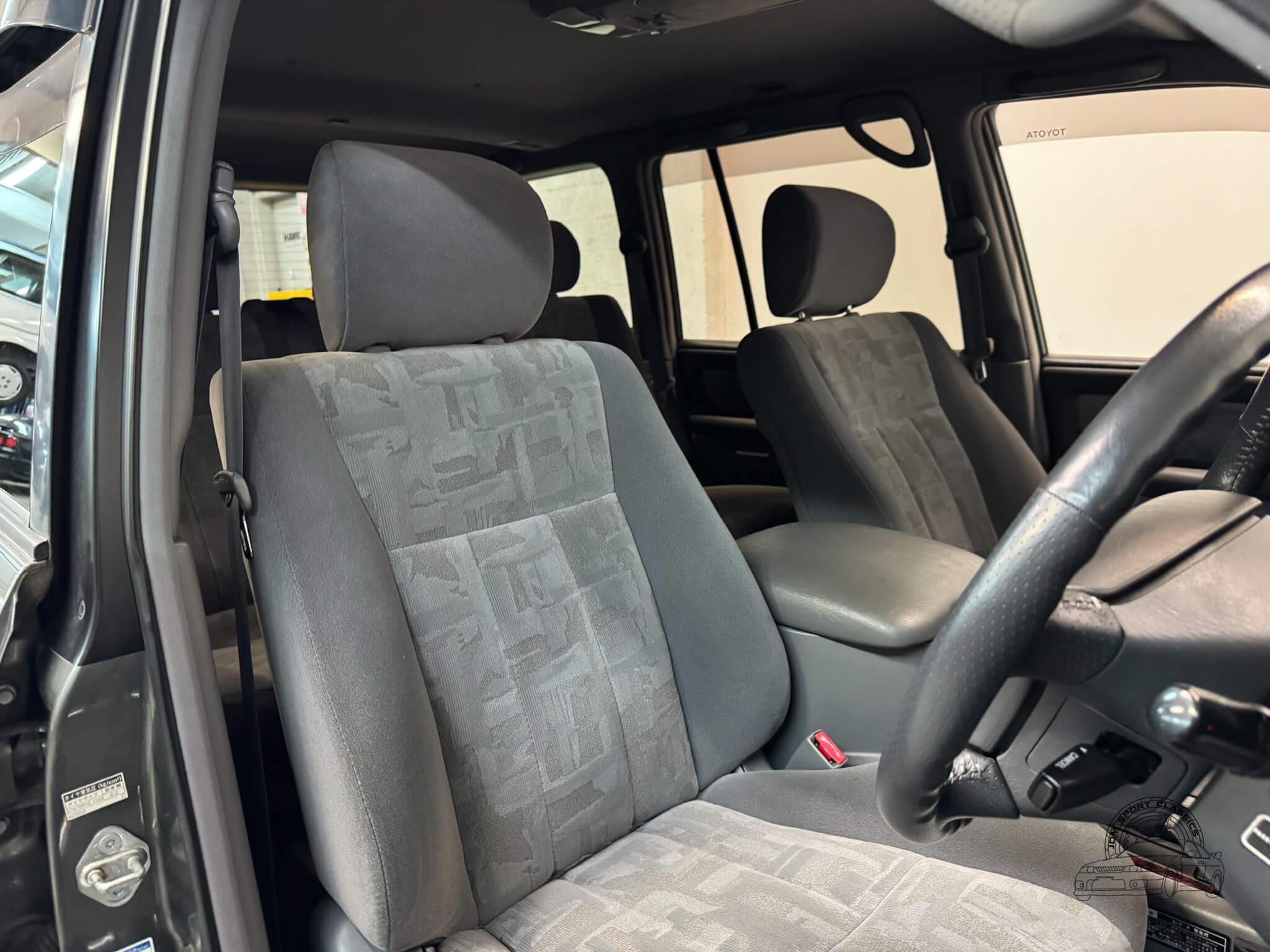 1999 Toyota Land Cruiser VX Limited