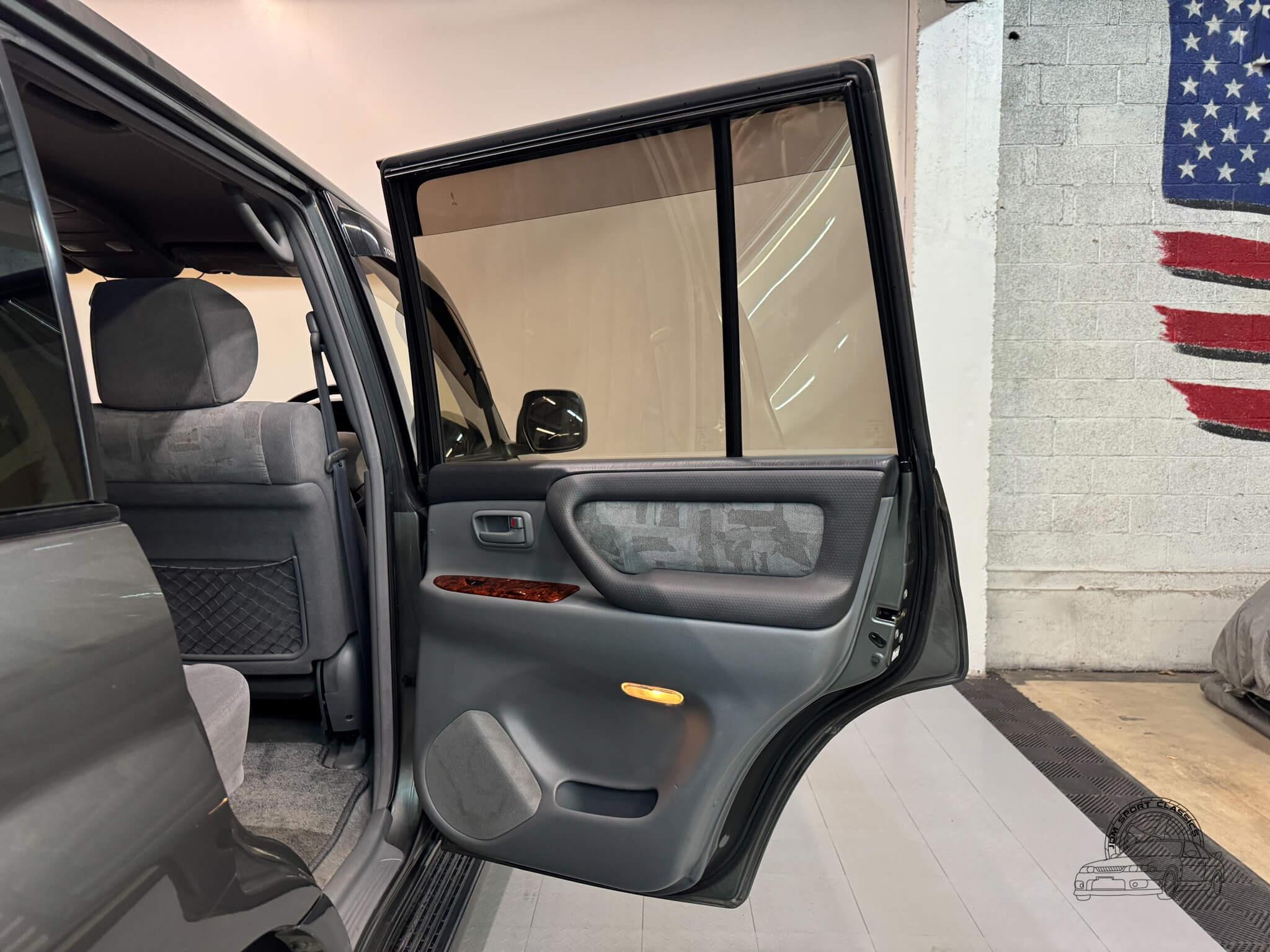 1999 Toyota Land Cruiser VX Limited