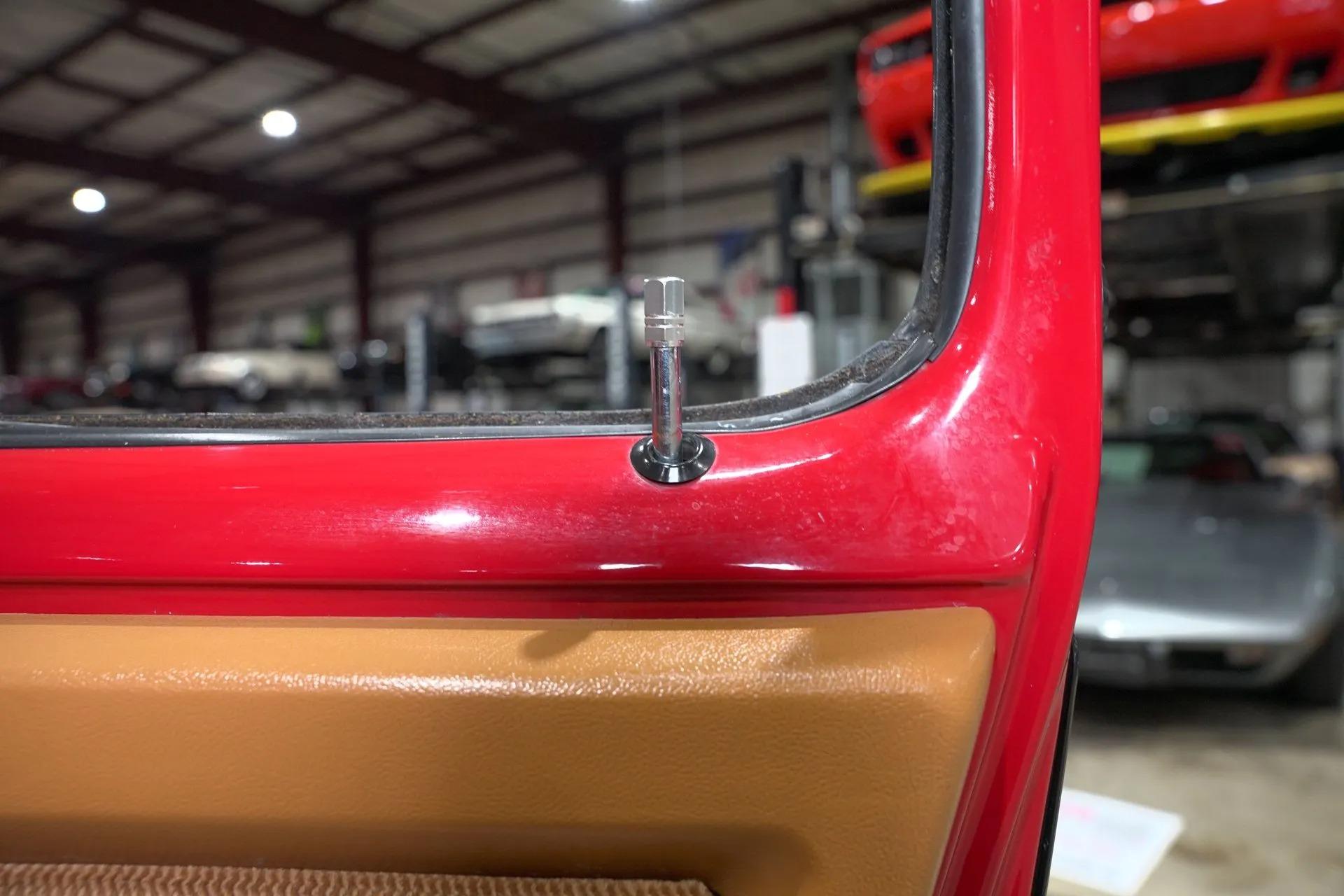 1992 Dodge Ramcharger 150 LE Canyon Sport