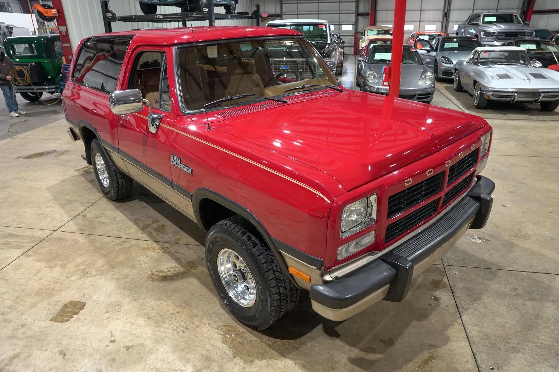 1992 Dodge Ramcharger 150 LE Canyon Sport