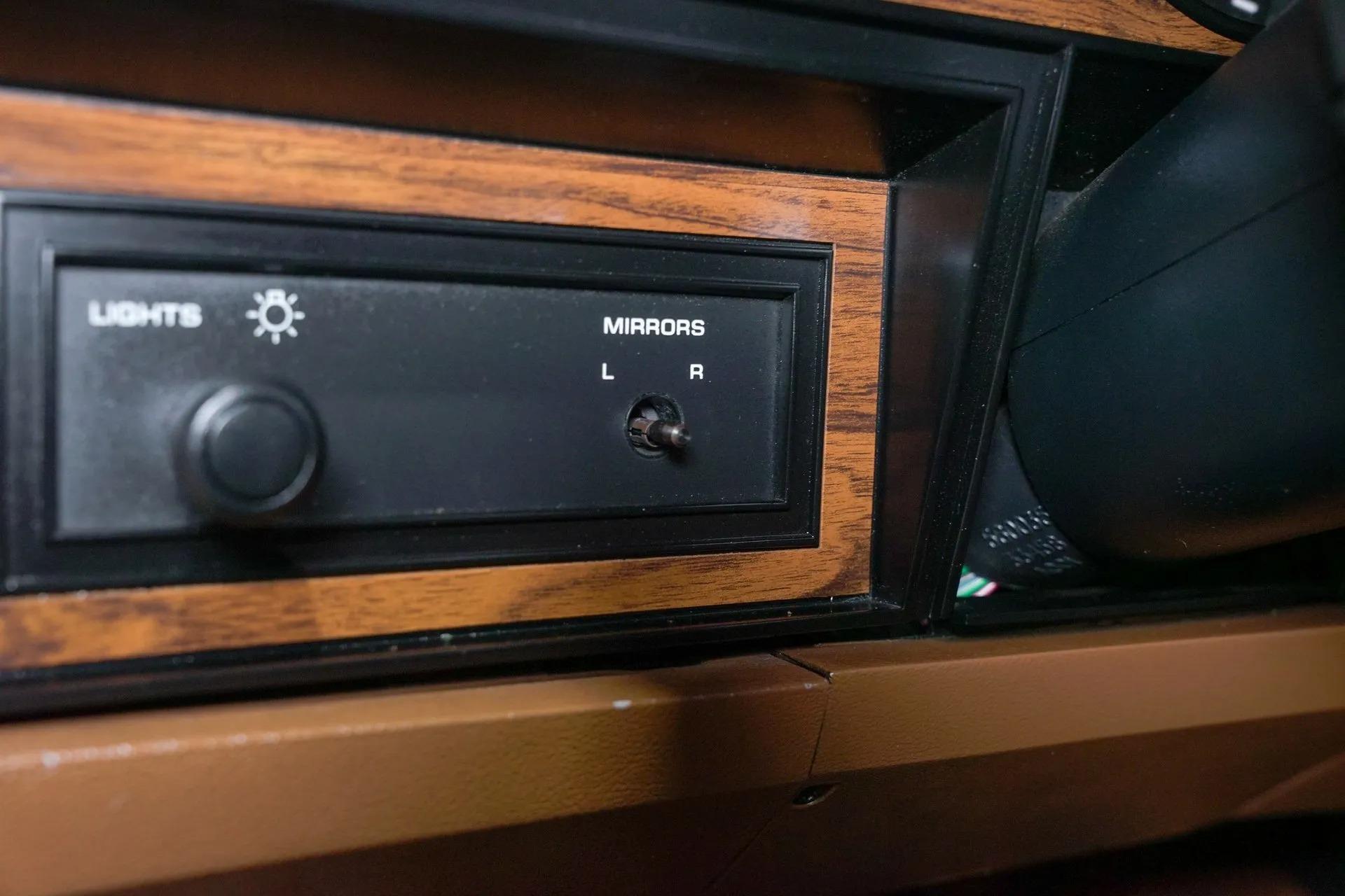 1992 Dodge Ramcharger 150 LE Canyon Sport