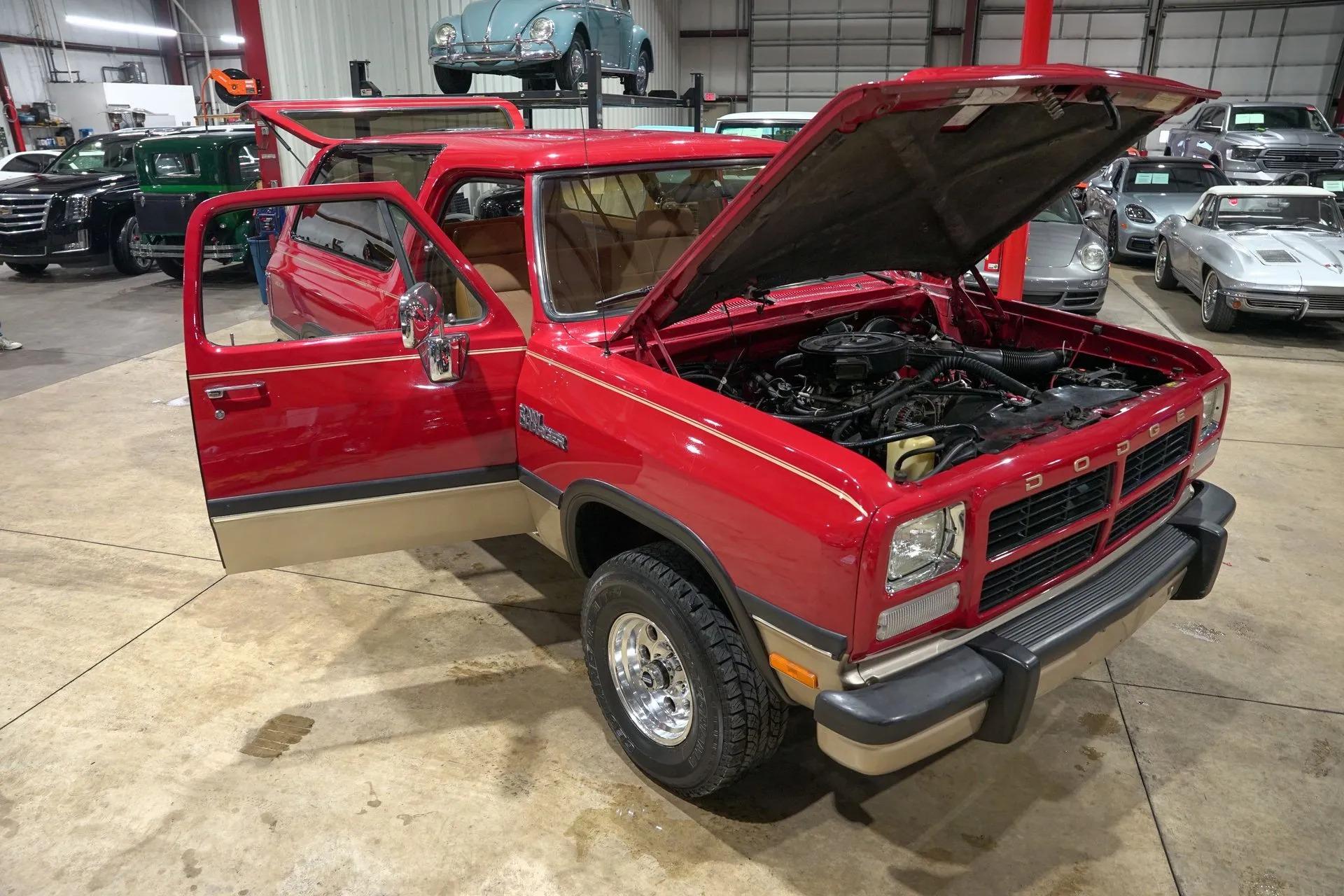 1992 Dodge Ramcharger 150 LE Canyon Sport