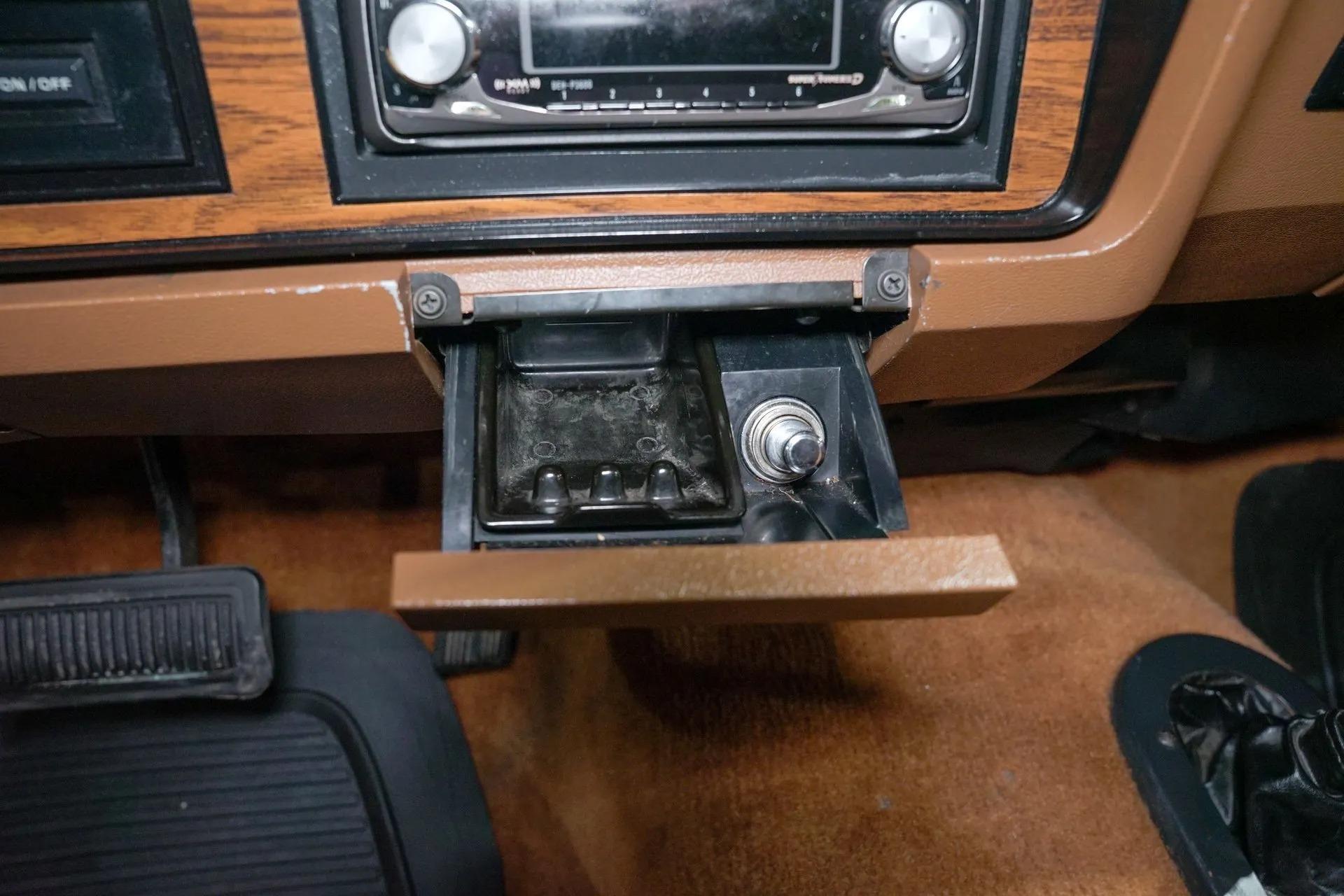 1992 Dodge Ramcharger 150 LE Canyon Sport