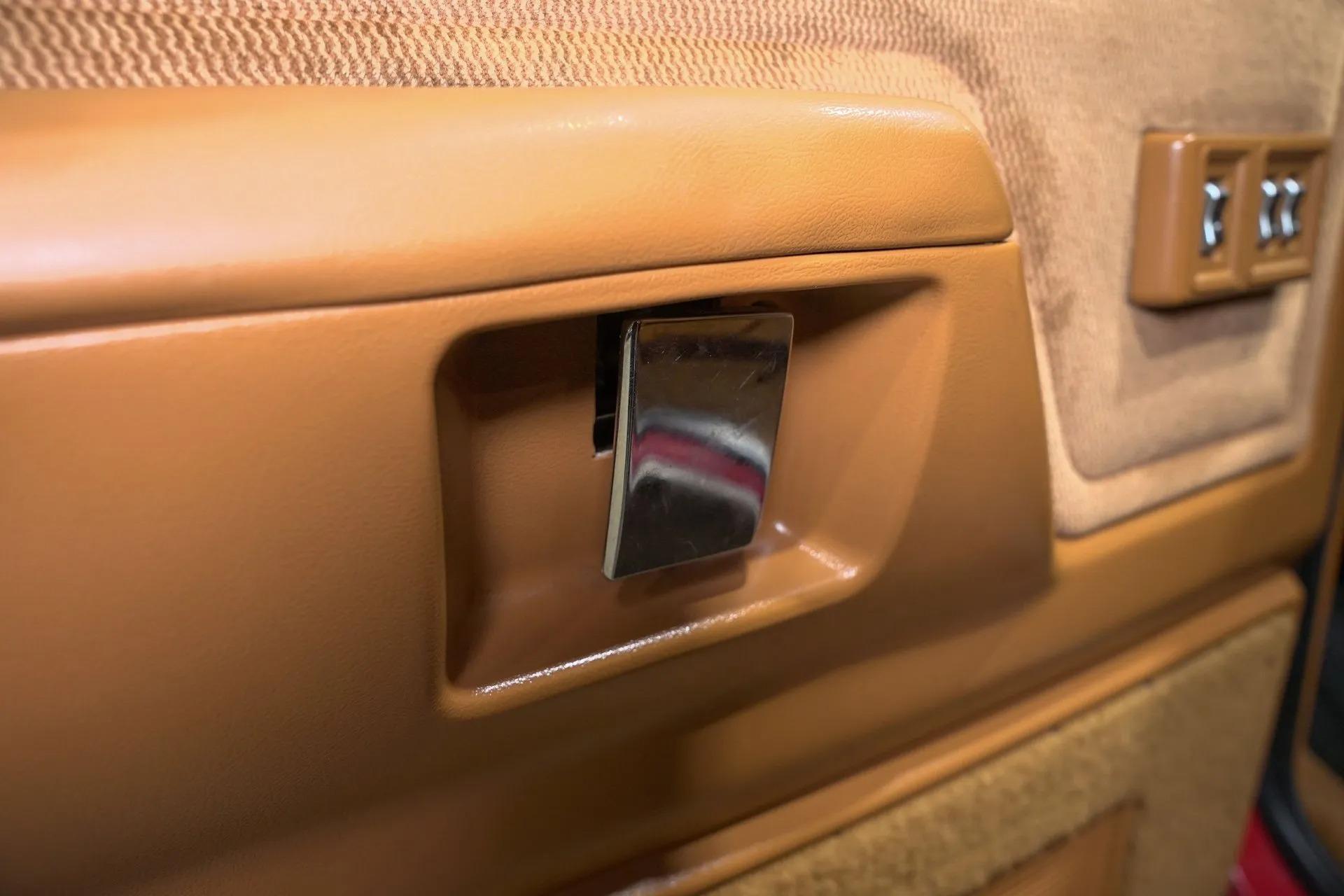 1992 Dodge Ramcharger 150 LE Canyon Sport