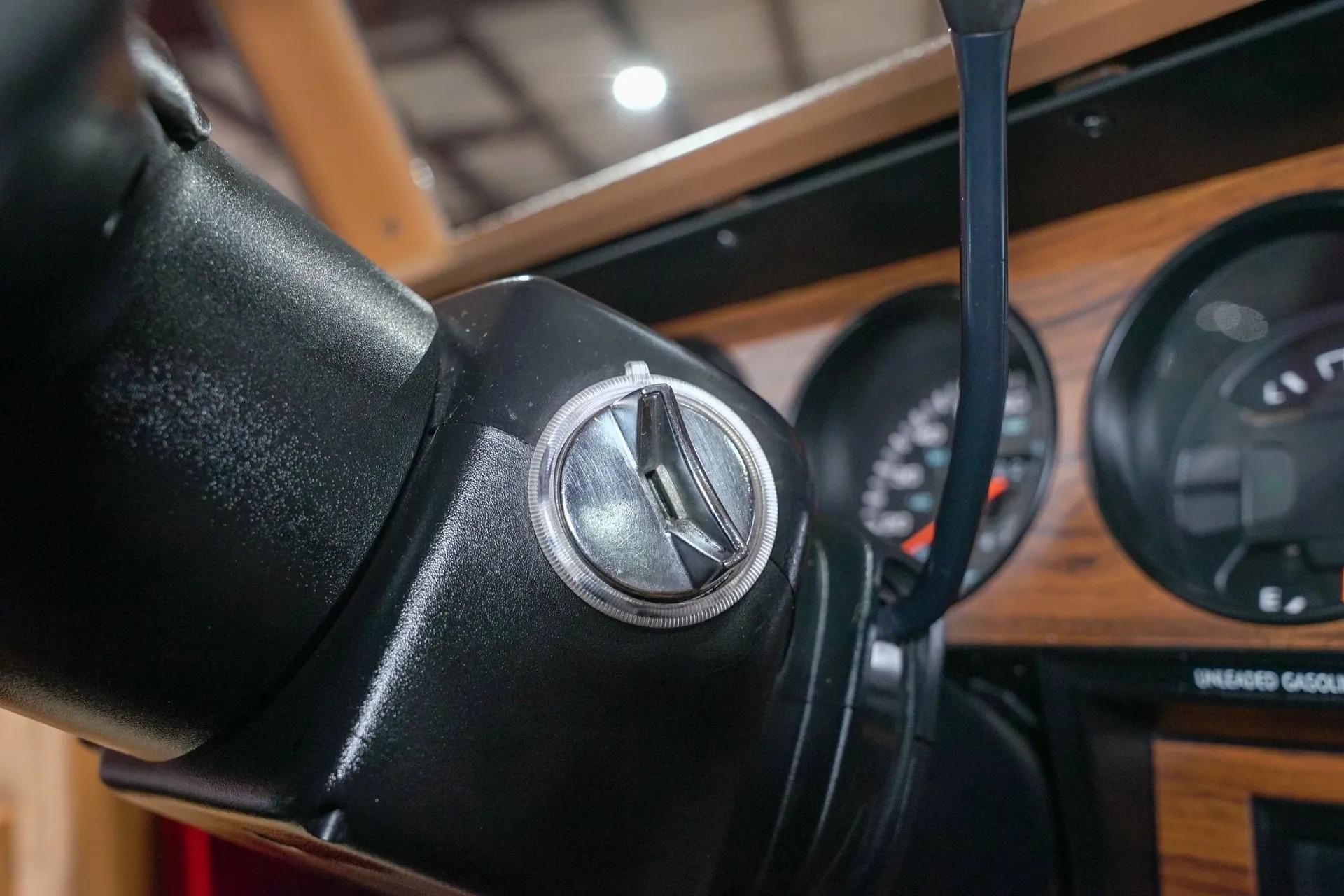 1992 Dodge Ramcharger 150 LE Canyon Sport