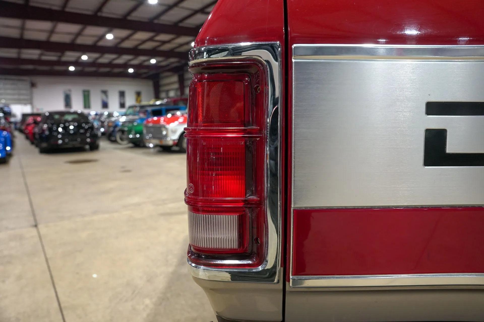 1992 Dodge Ramcharger 150 LE Canyon Sport