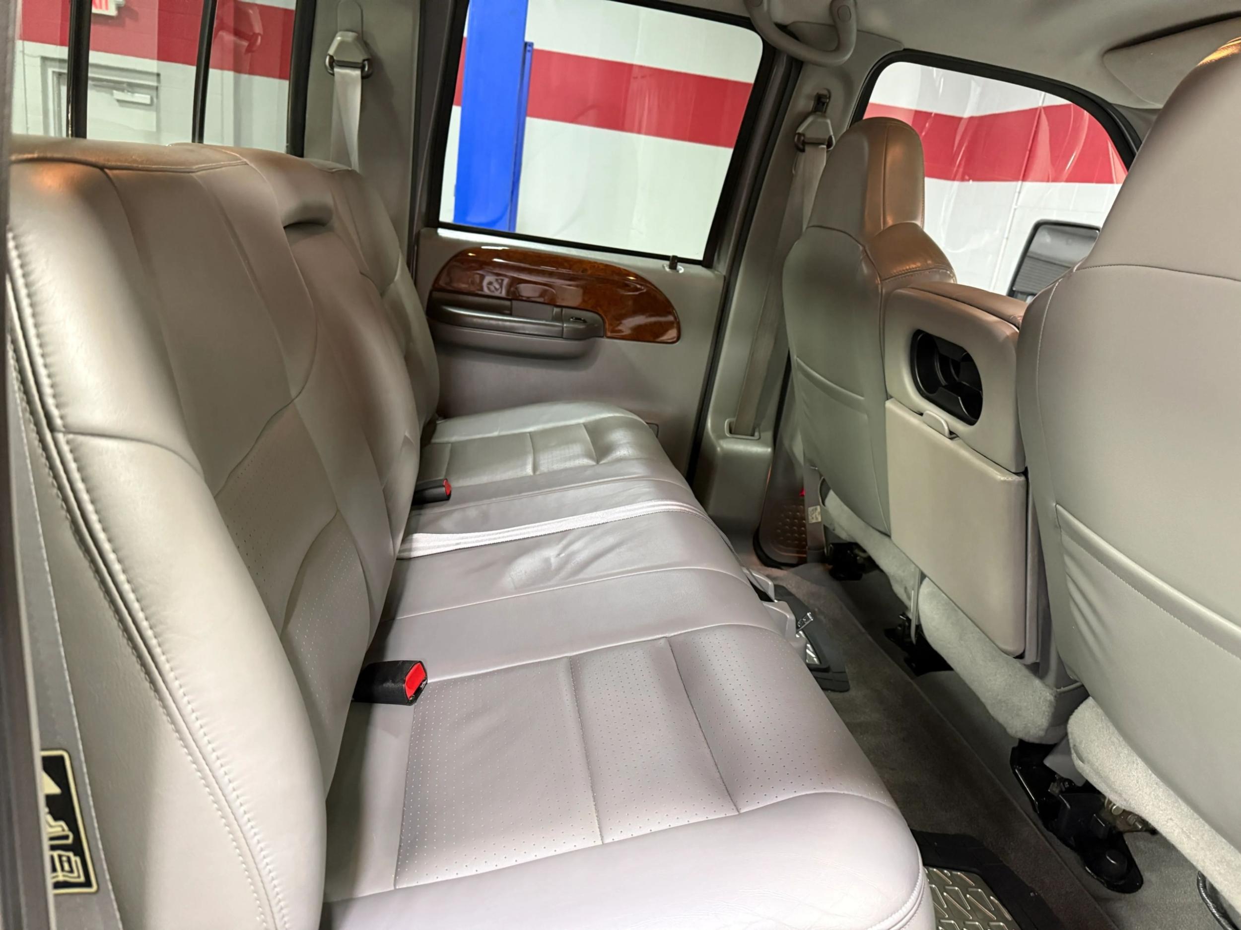 2002 Ford F-250 Lariat