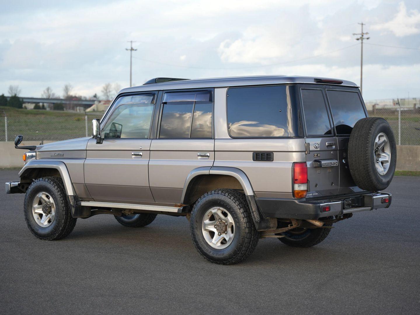 2000 Toyota Land Cruiser ZX