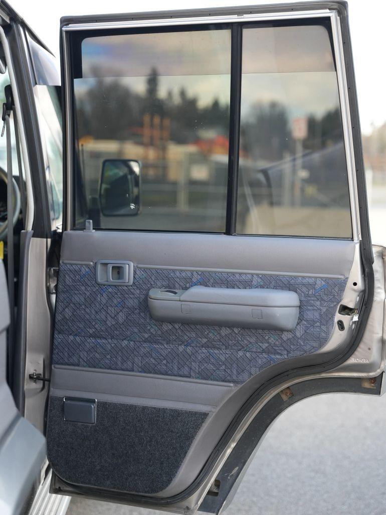 2000 Toyota Land Cruiser ZX