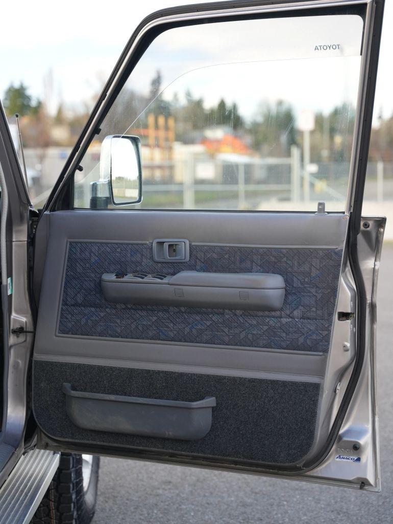 2000 Toyota Land Cruiser ZX