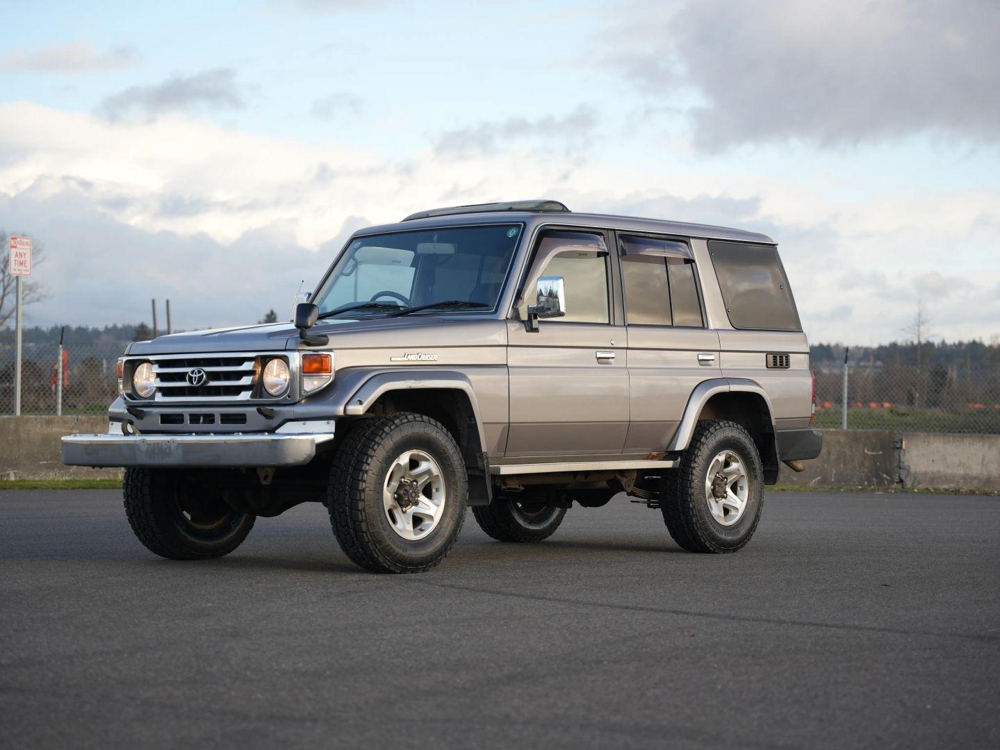 2000 Toyota Land Cruiser ZX