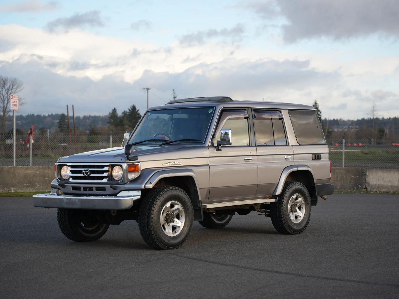 2000 Toyota Land Cruiser ZX
