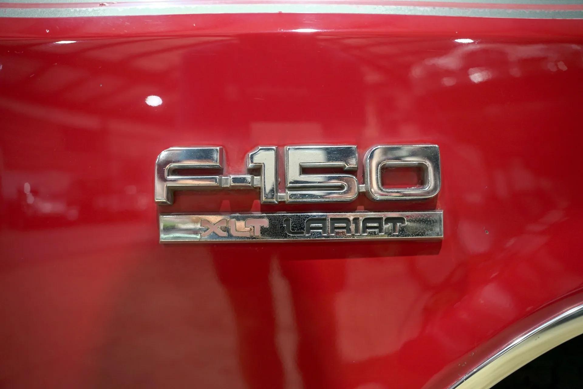 1990 Ford F-150 XLT Lariat