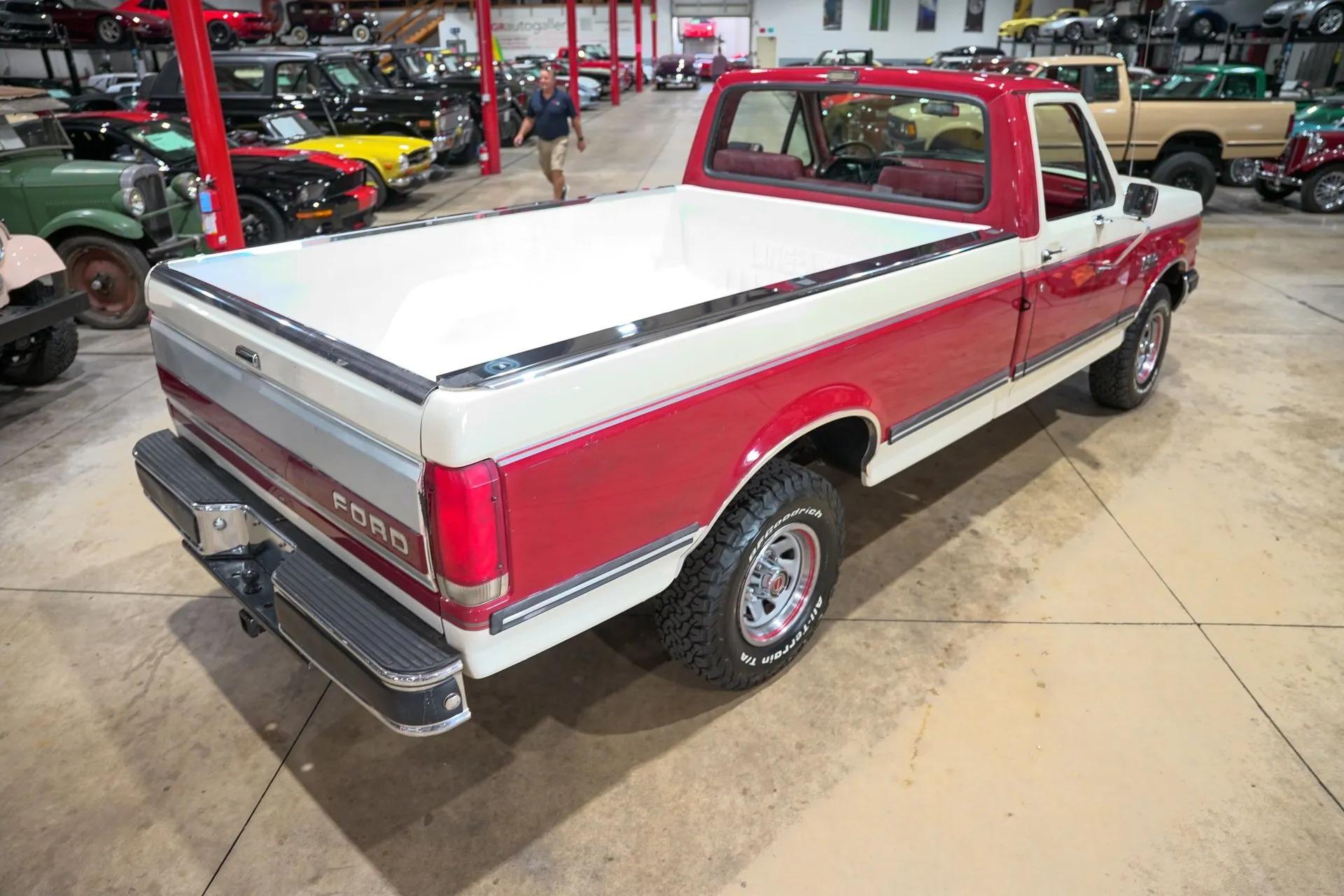 1990 Ford F-150 XLT Lariat
