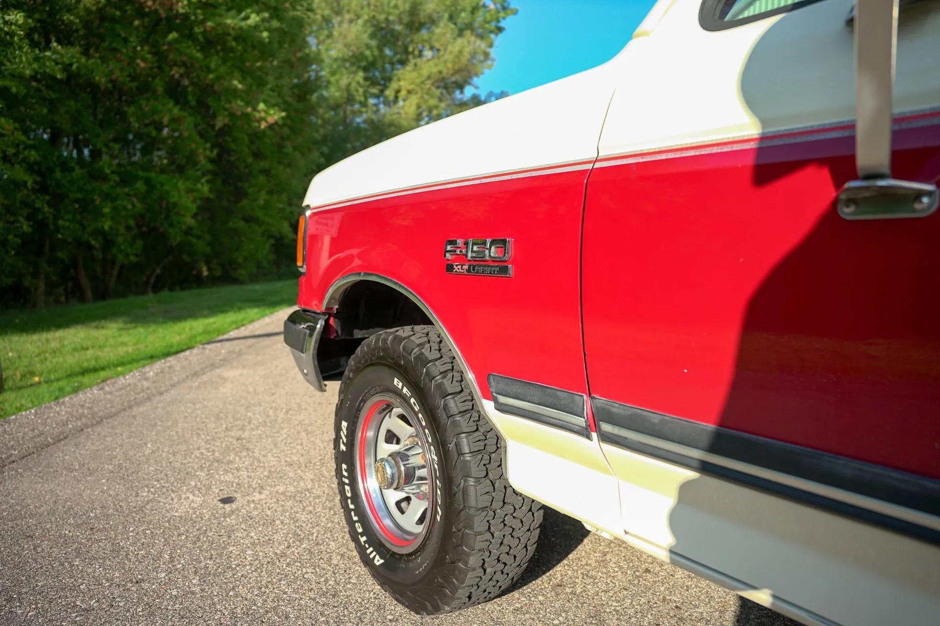 1990 Ford F-150 XLT Lariat