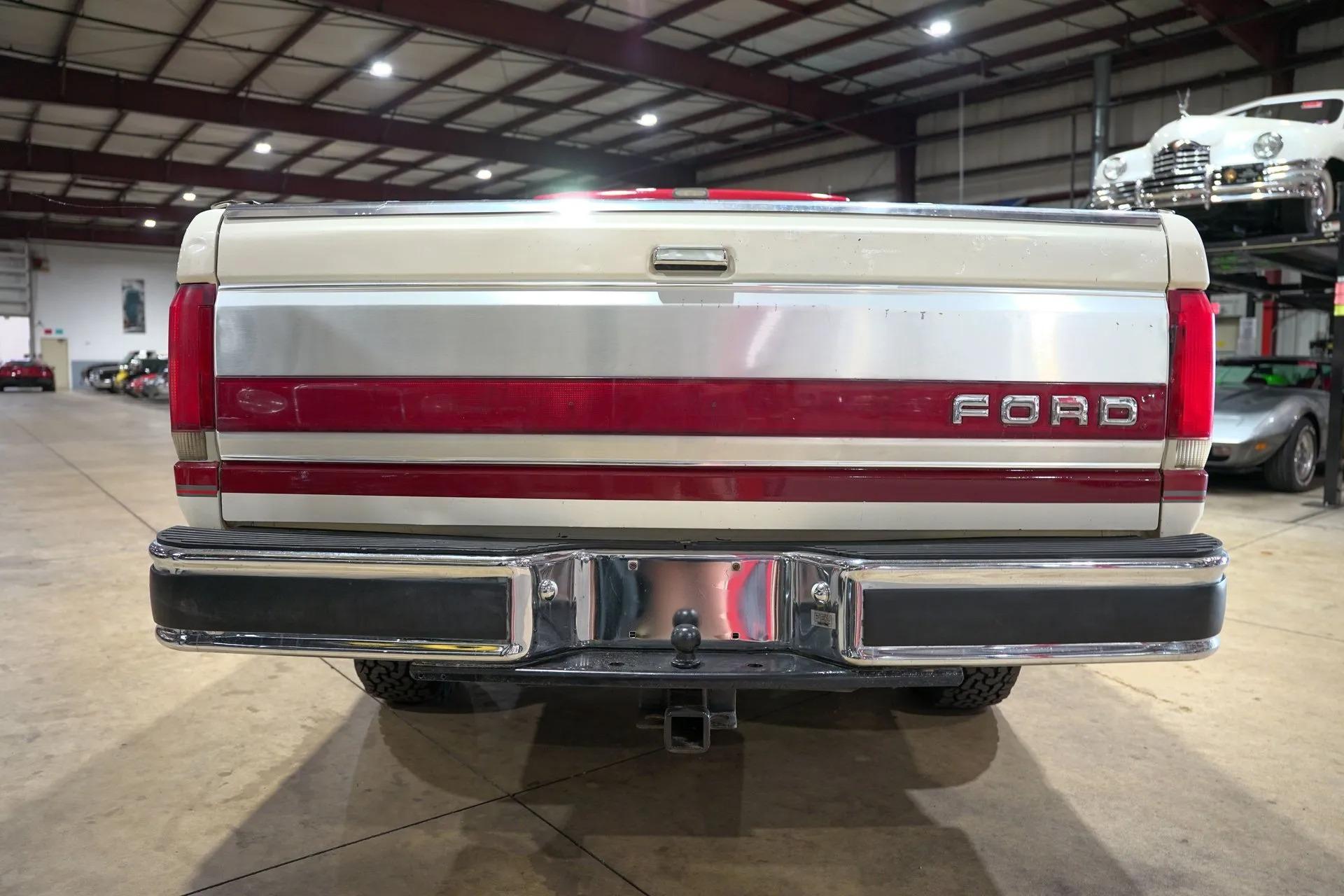 1990 Ford F-150 XLT Lariat