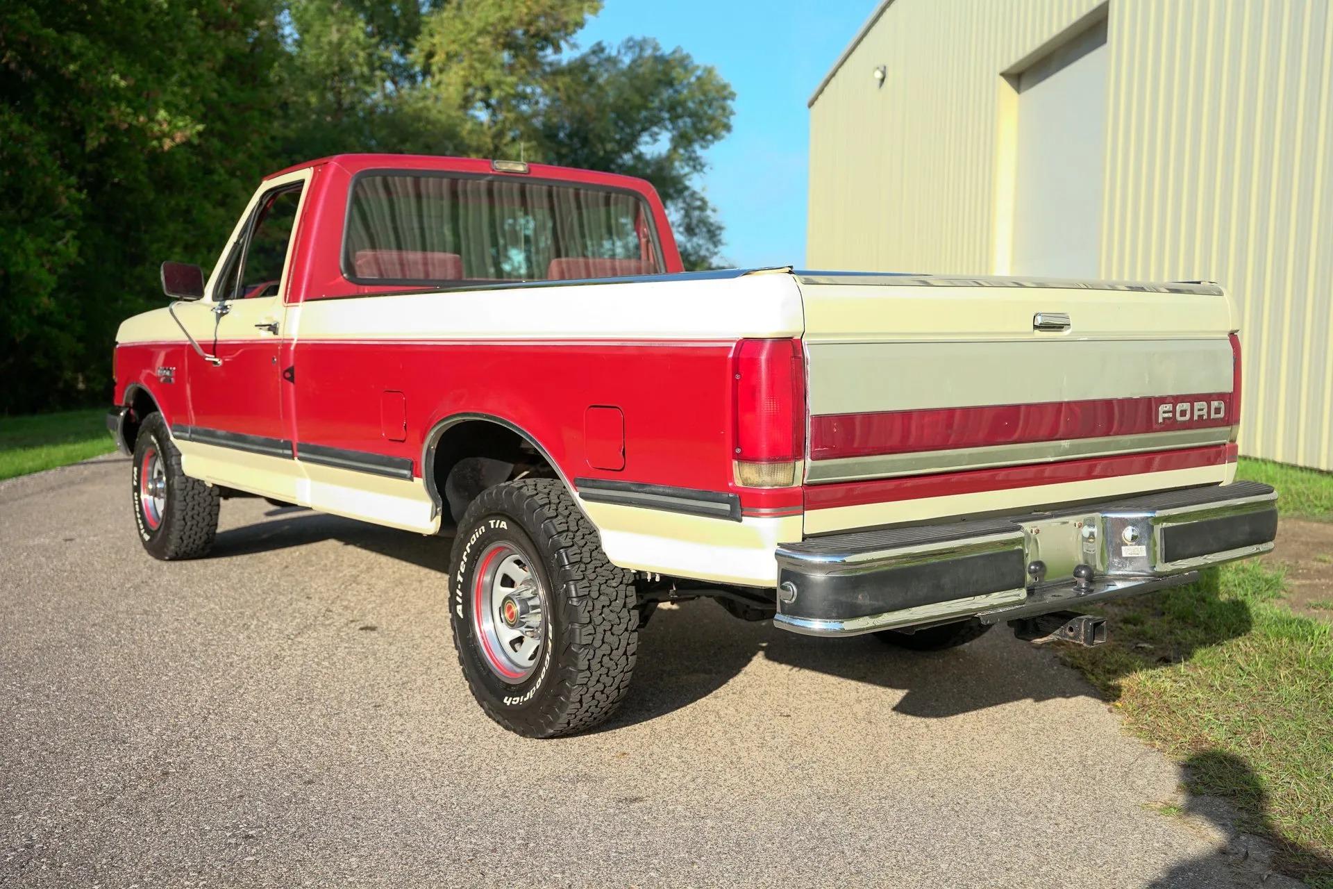 1990 Ford F-150 XLT Lariat - 5