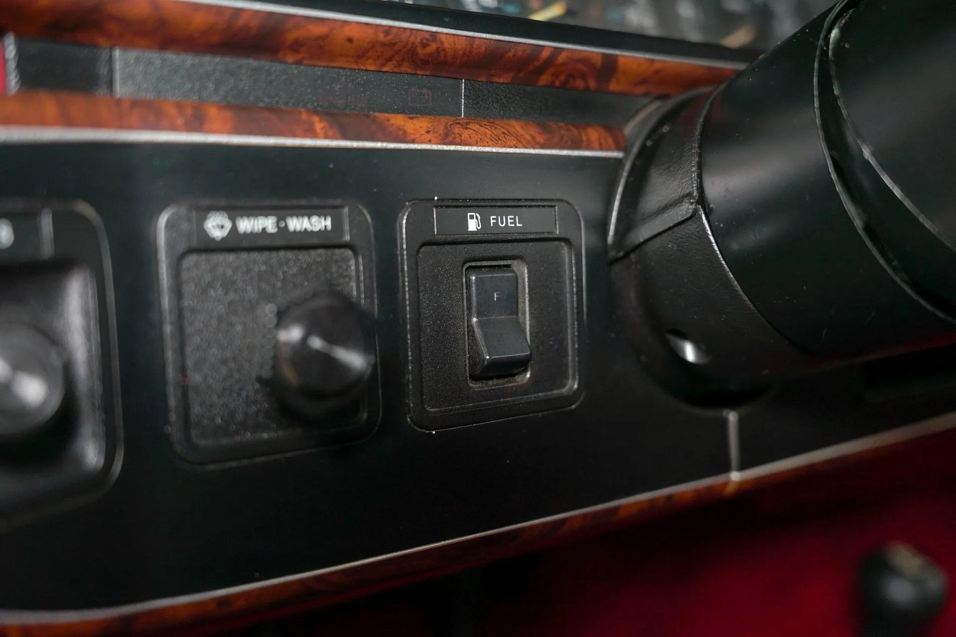 1990 Ford F-150 XLT Lariat