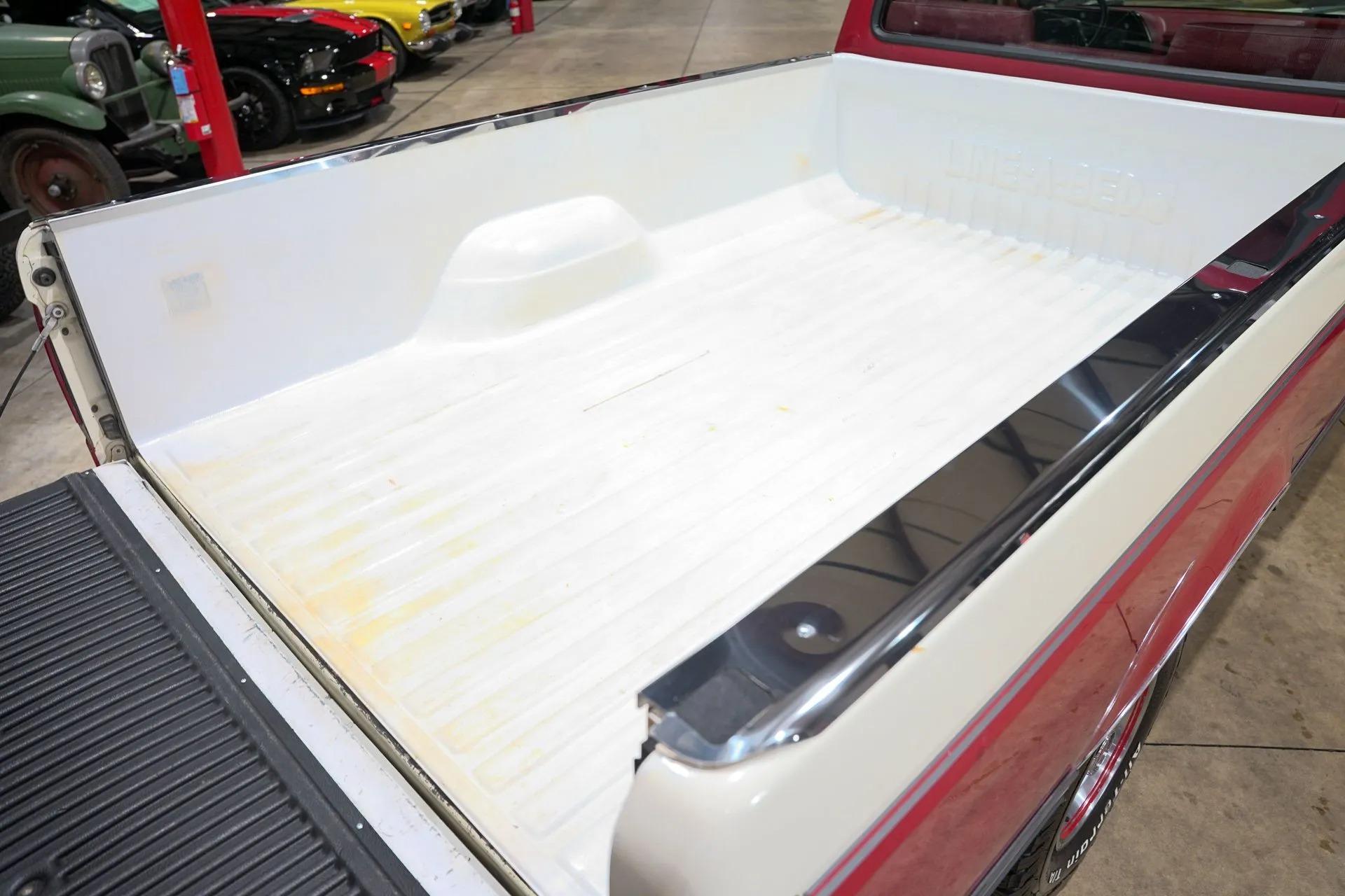 1990 Ford F-150 XLT Lariat