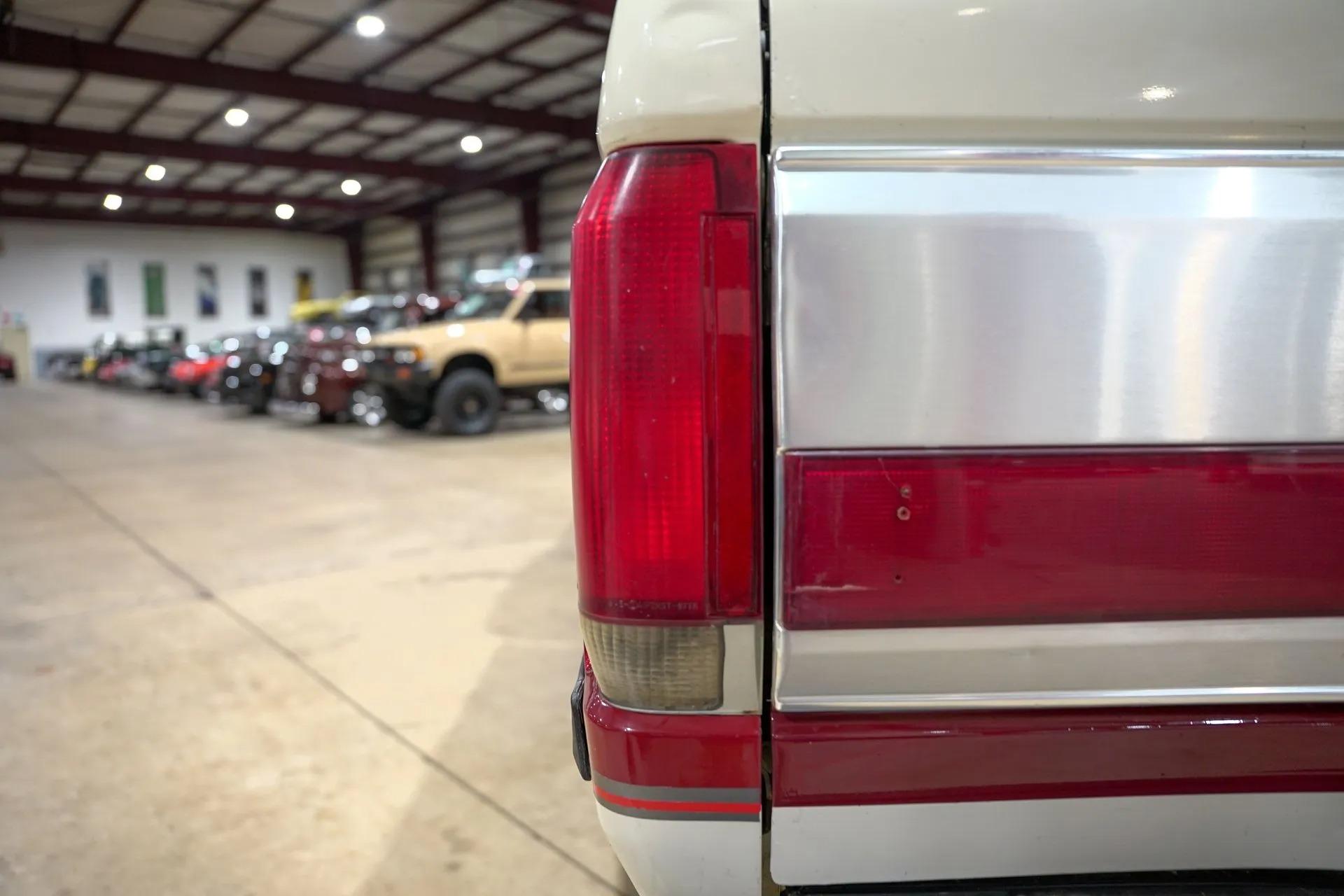 1990 Ford F-150 XLT Lariat