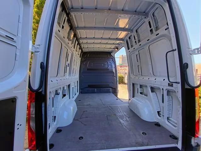 2025 Mercedes-Benz Sprinter 2500