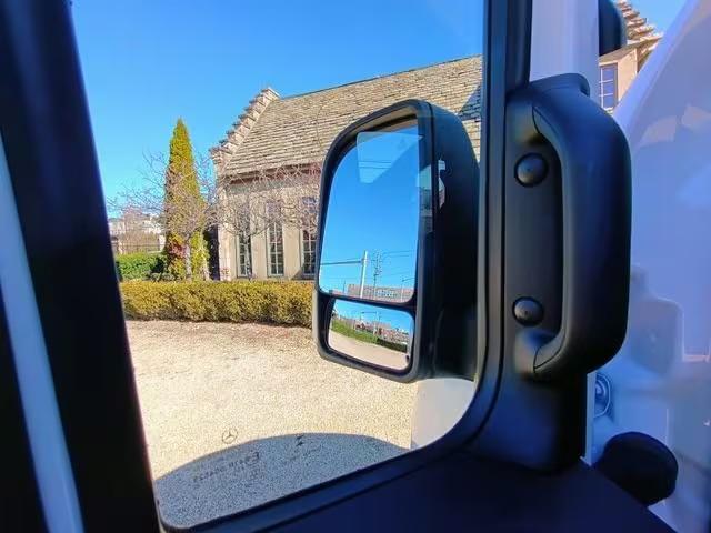 2025 Mercedes-Benz Sprinter 2500