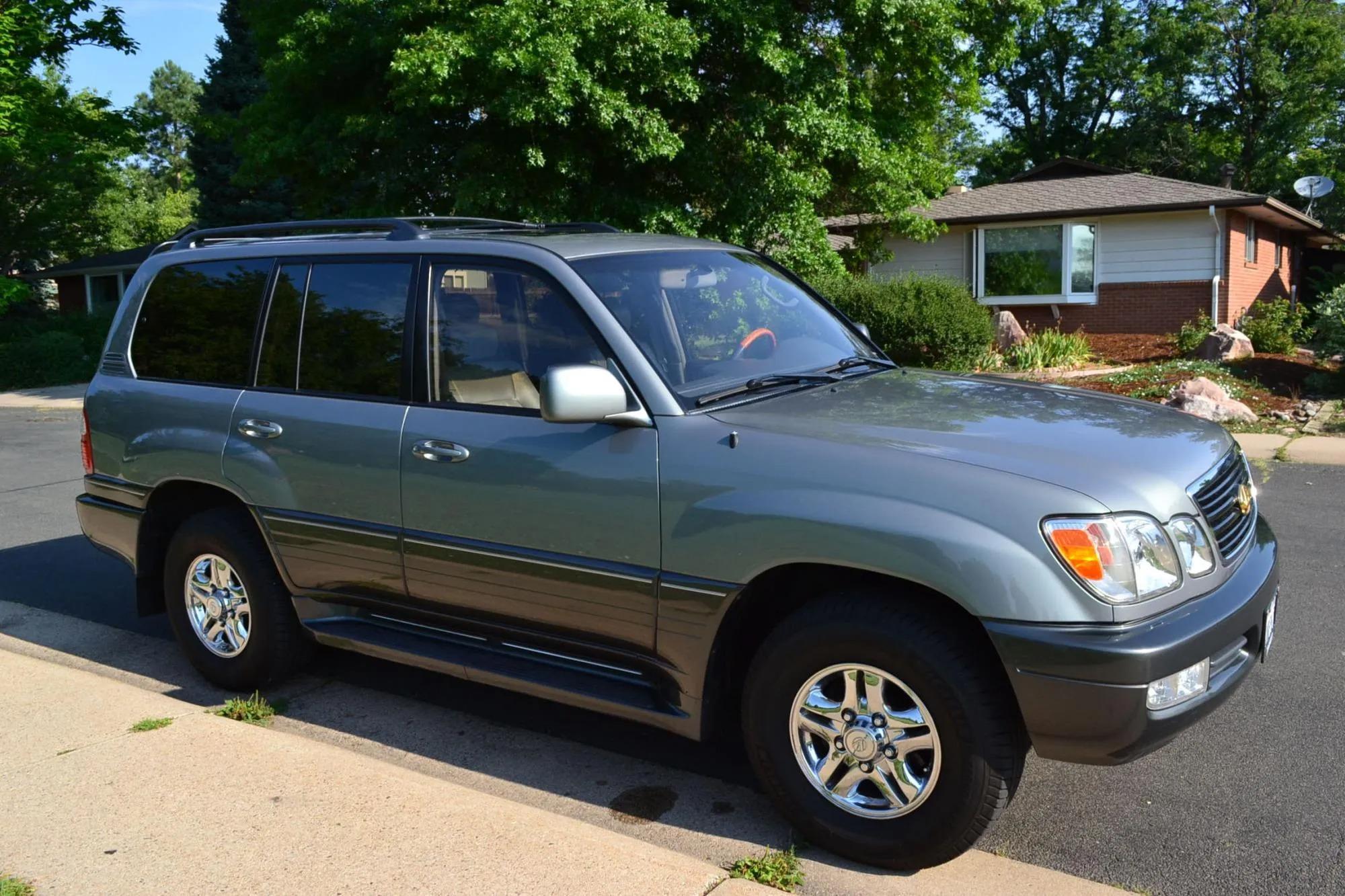 2002 Lexus LX 470 - 2