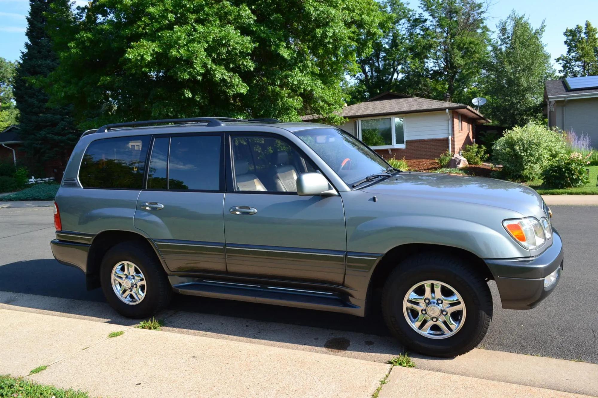 2002 Lexus LX 470