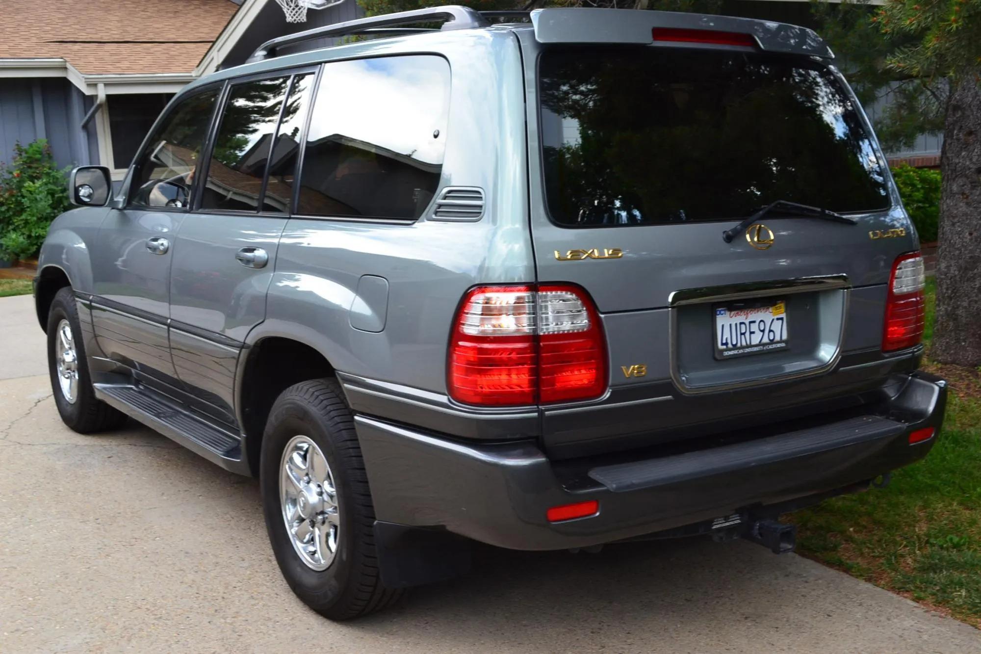 2002 Lexus LX 470