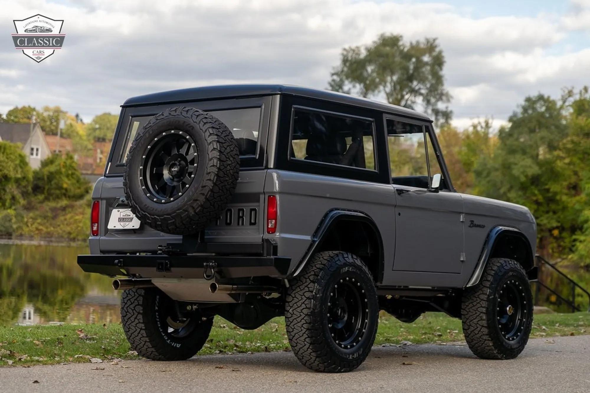 1972 Ford Bronco Trail Edition