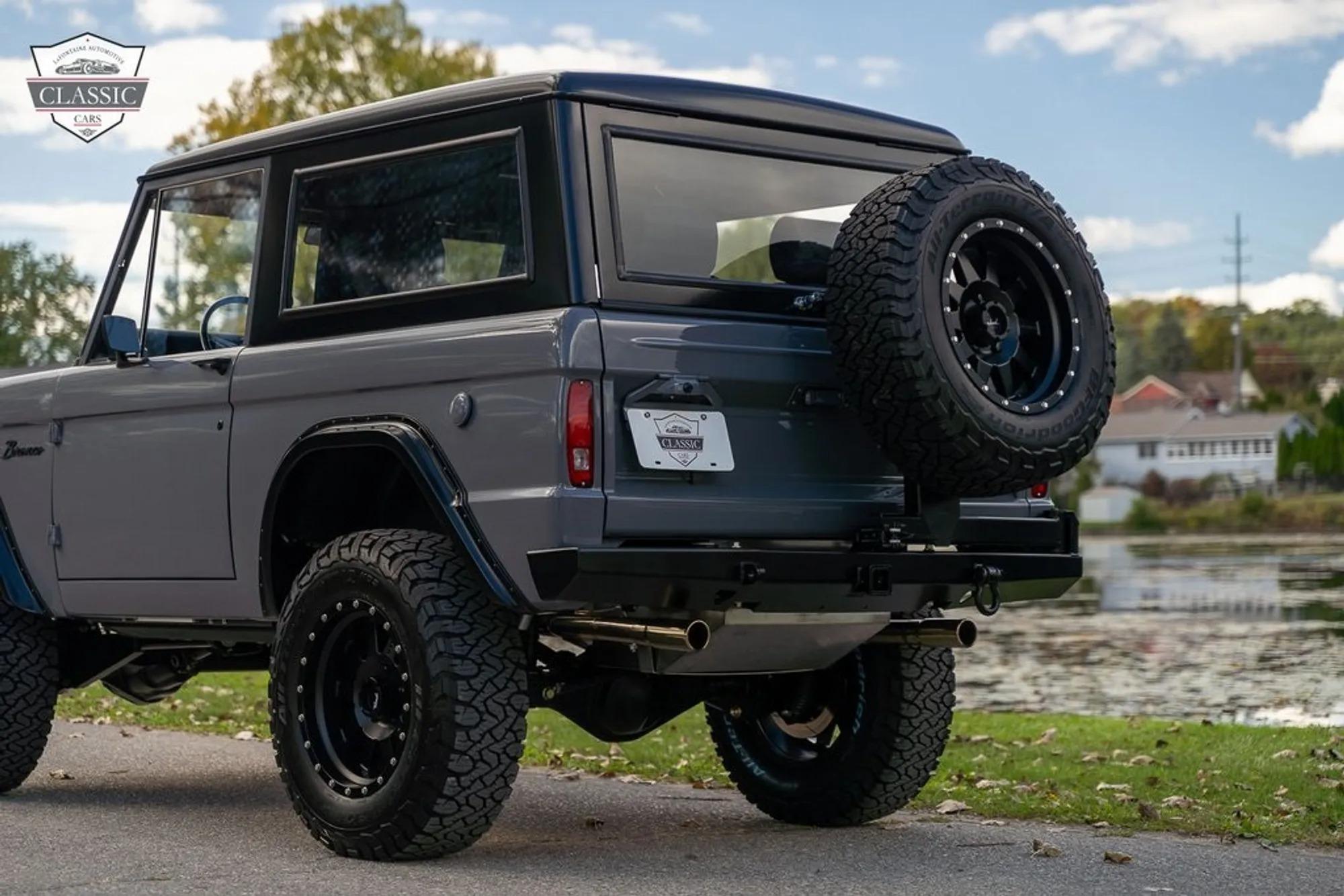 1972 Ford Bronco Trail Edition